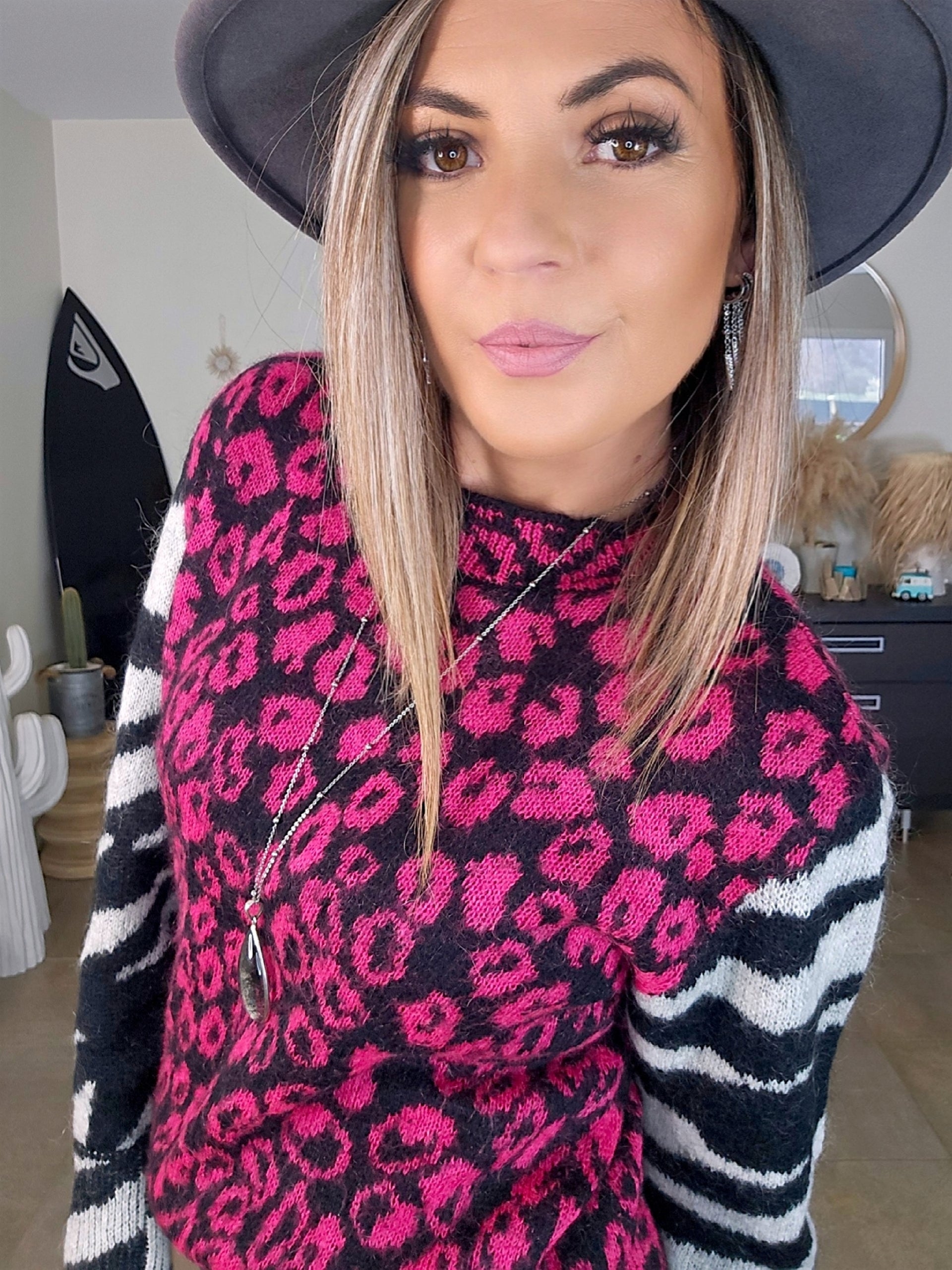 Pull chaud à imprimé léopard rose fuchsia - 𝐌𝐚𝐫𝐢𝐧𝐚𝟒𝟒𝐟𝐚𝐦𝐢𝐥𝐲
