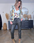 Veste cintrée à imprimé python vert et jaune, munie de strass - 𝐌𝐚𝐫𝐢𝐧𝐚𝟒𝟒𝐟𝐚𝐦𝐢𝐥𝐲