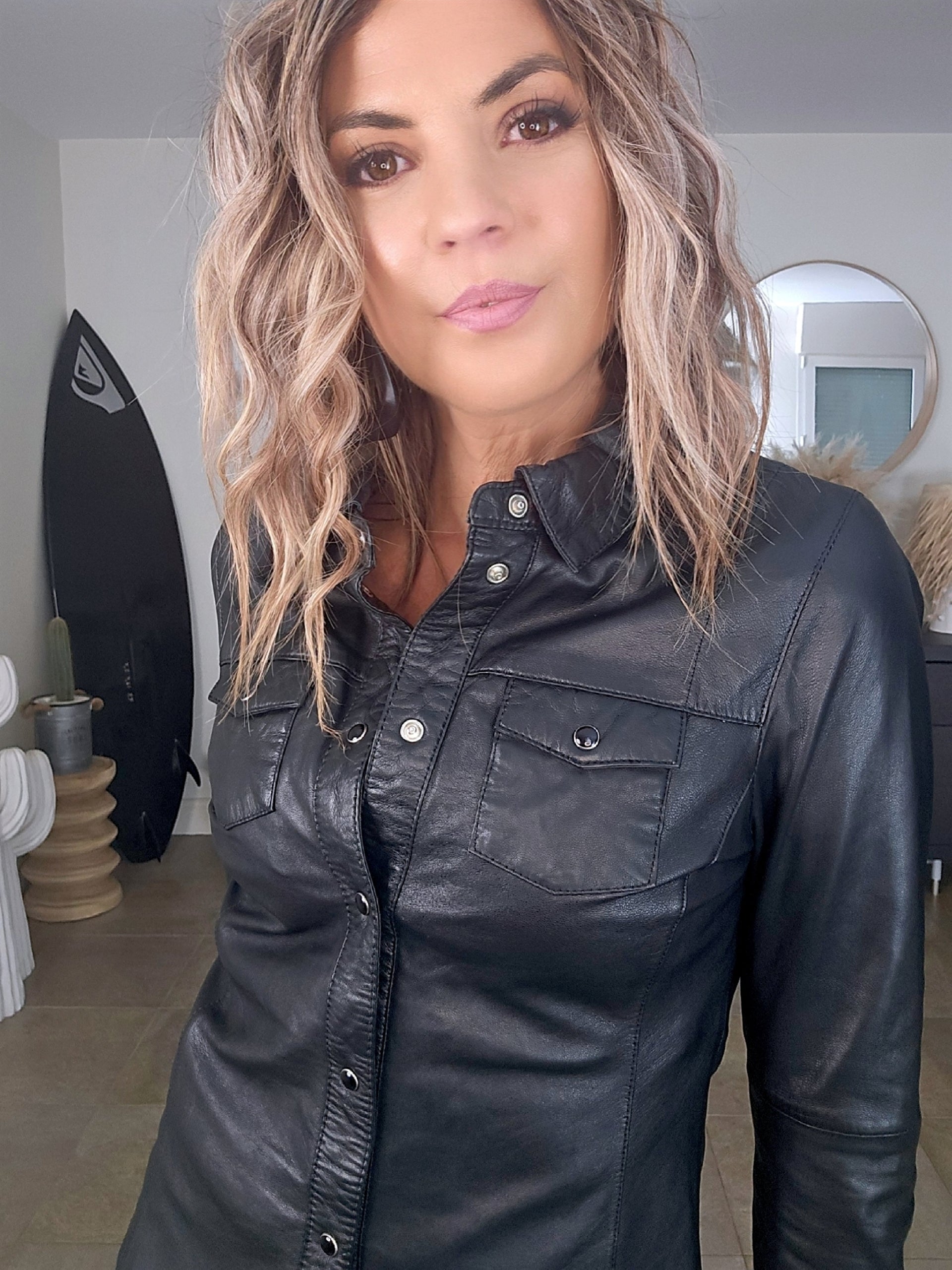 Chemise noire 100% cuir agneau
