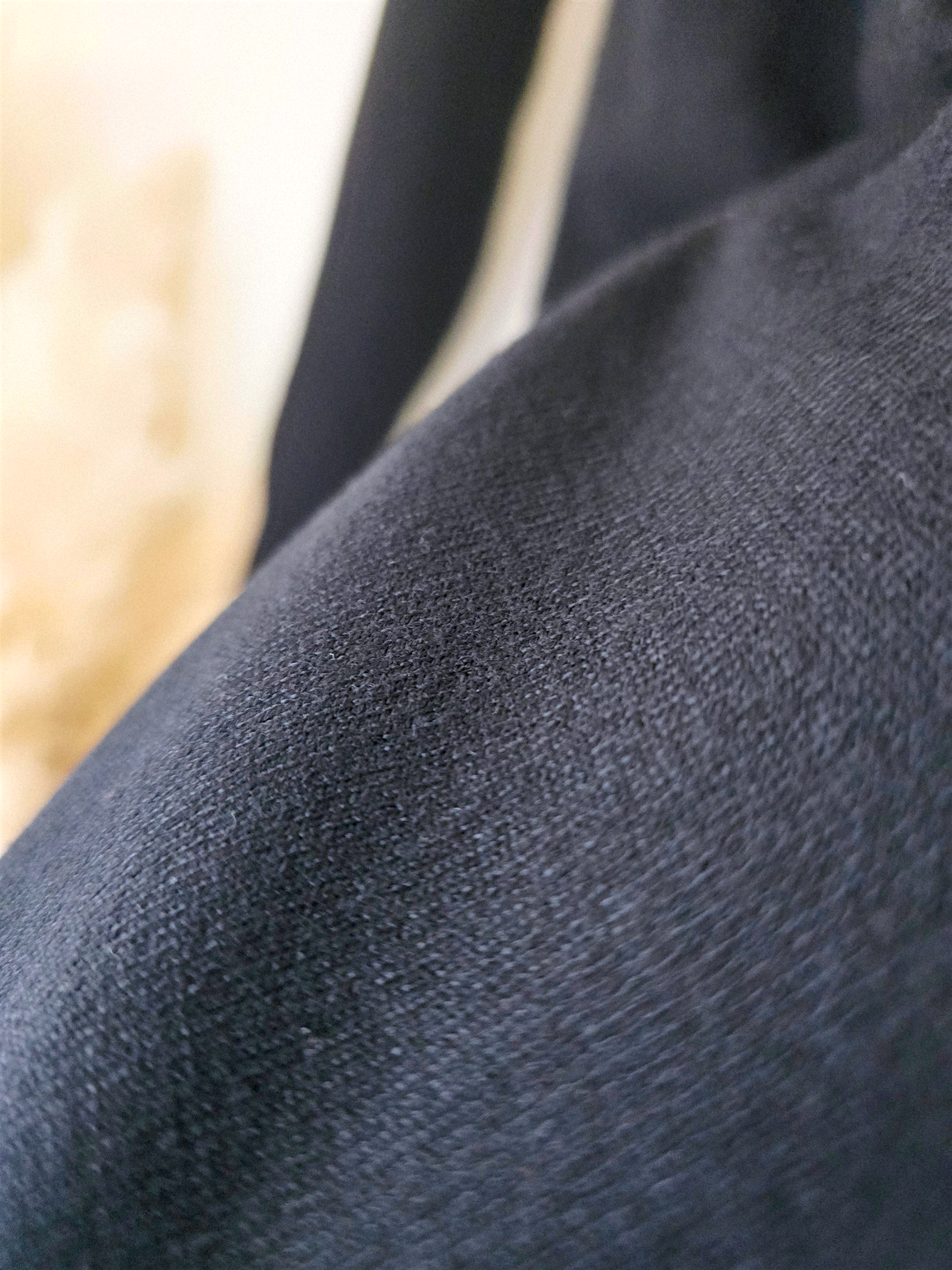 Robe noire maille pull à superposition léopard - 𝐌𝐚𝐫𝐢𝐧𝐚𝟒𝟒𝐟𝐚𝐦𝐢𝐥𝐲