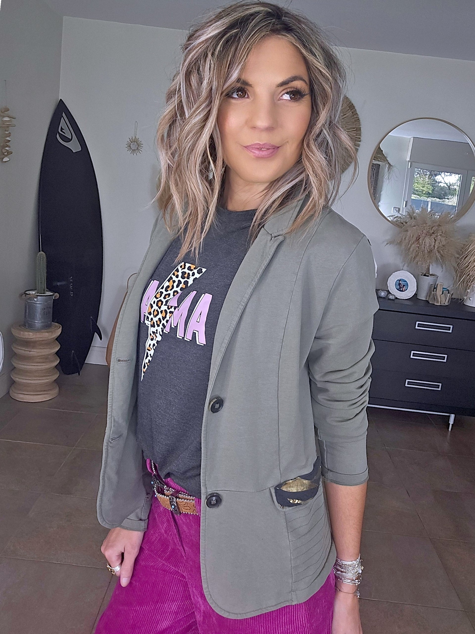 Veste création sweat customisée - 𝐌𝐚𝐫𝐢𝐧𝐚𝟒𝟒𝐟𝐚𝐦𝐢𝐥𝐲