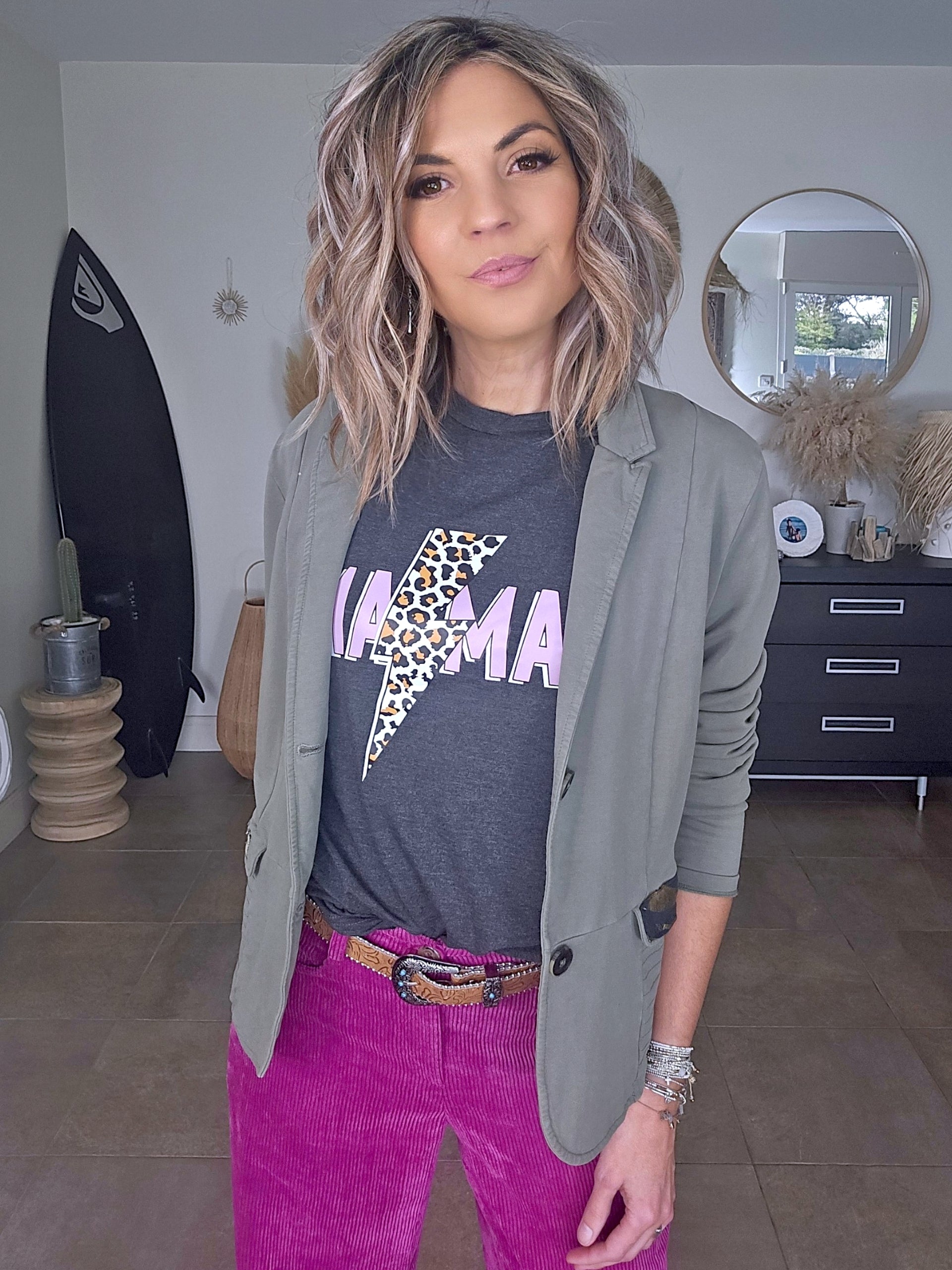 Veste création sweat customisée - 𝐌𝐚𝐫𝐢𝐧𝐚𝟒𝟒𝐟𝐚𝐦𝐢𝐥𝐲