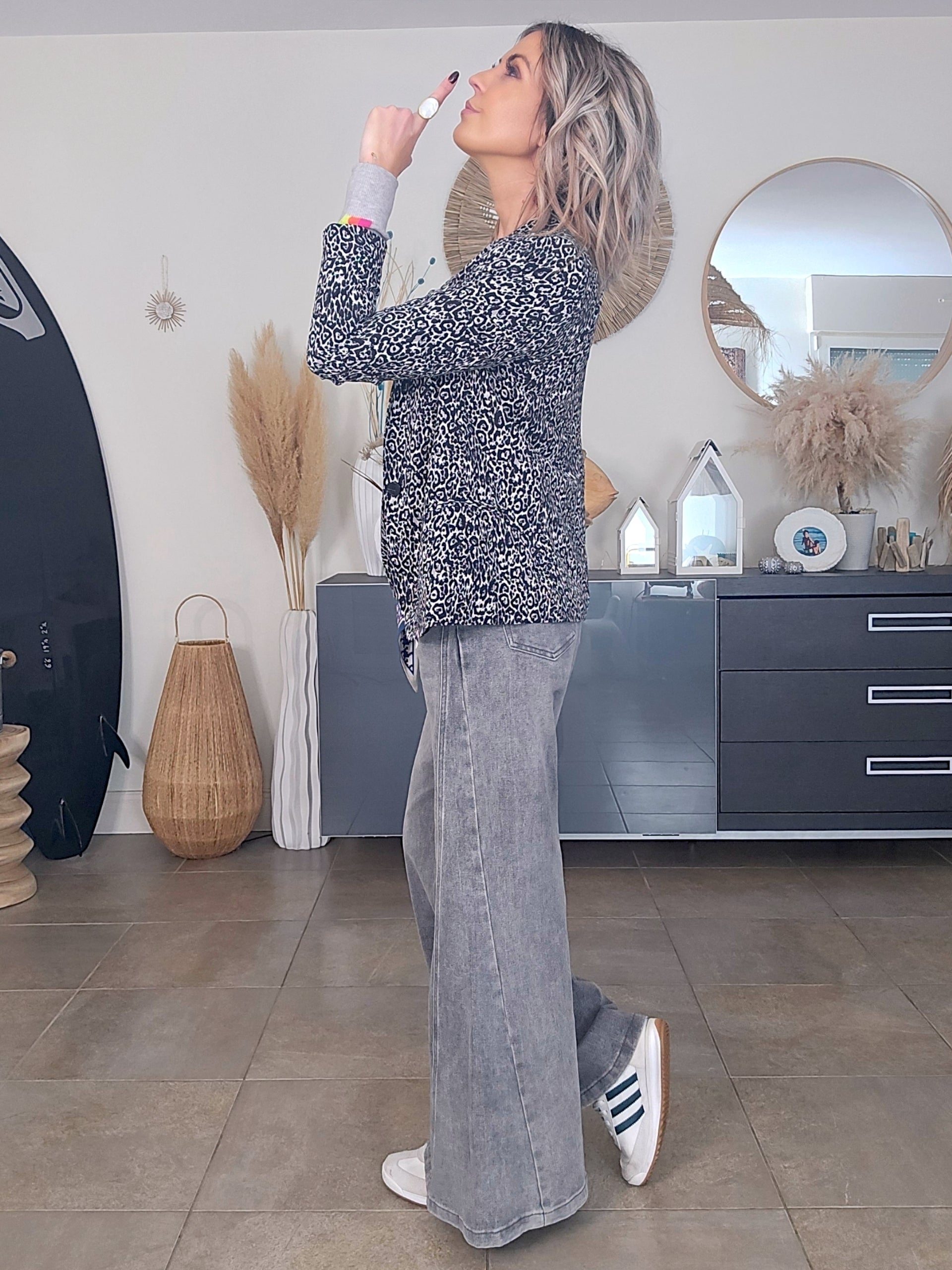 Veste léopard noire, blanche et grise - 𝐌𝐚𝐫𝐢𝐧𝐚𝟒𝟒𝐟𝐚𝐦𝐢𝐥𝐲
