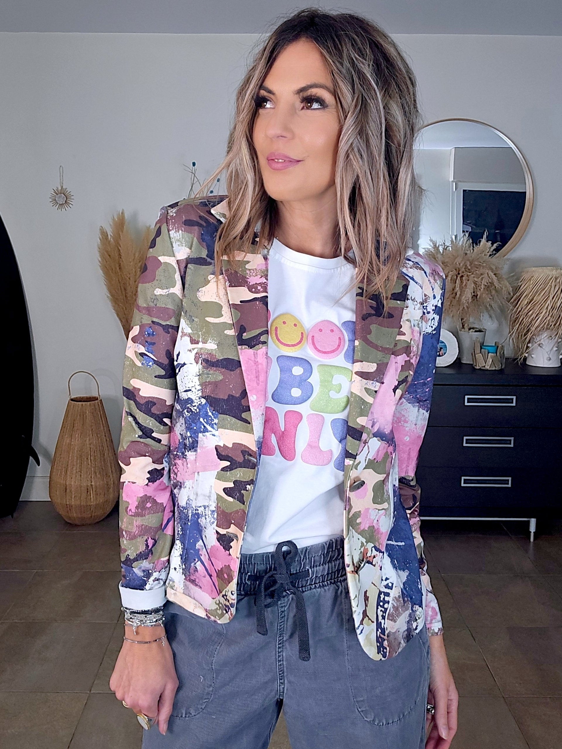 Veste cintrée camouflage avec strass au dos - 𝐌𝐚𝐫𝐢𝐧𝐚𝟒𝟒𝐟𝐚𝐦𝐢𝐥𝐲