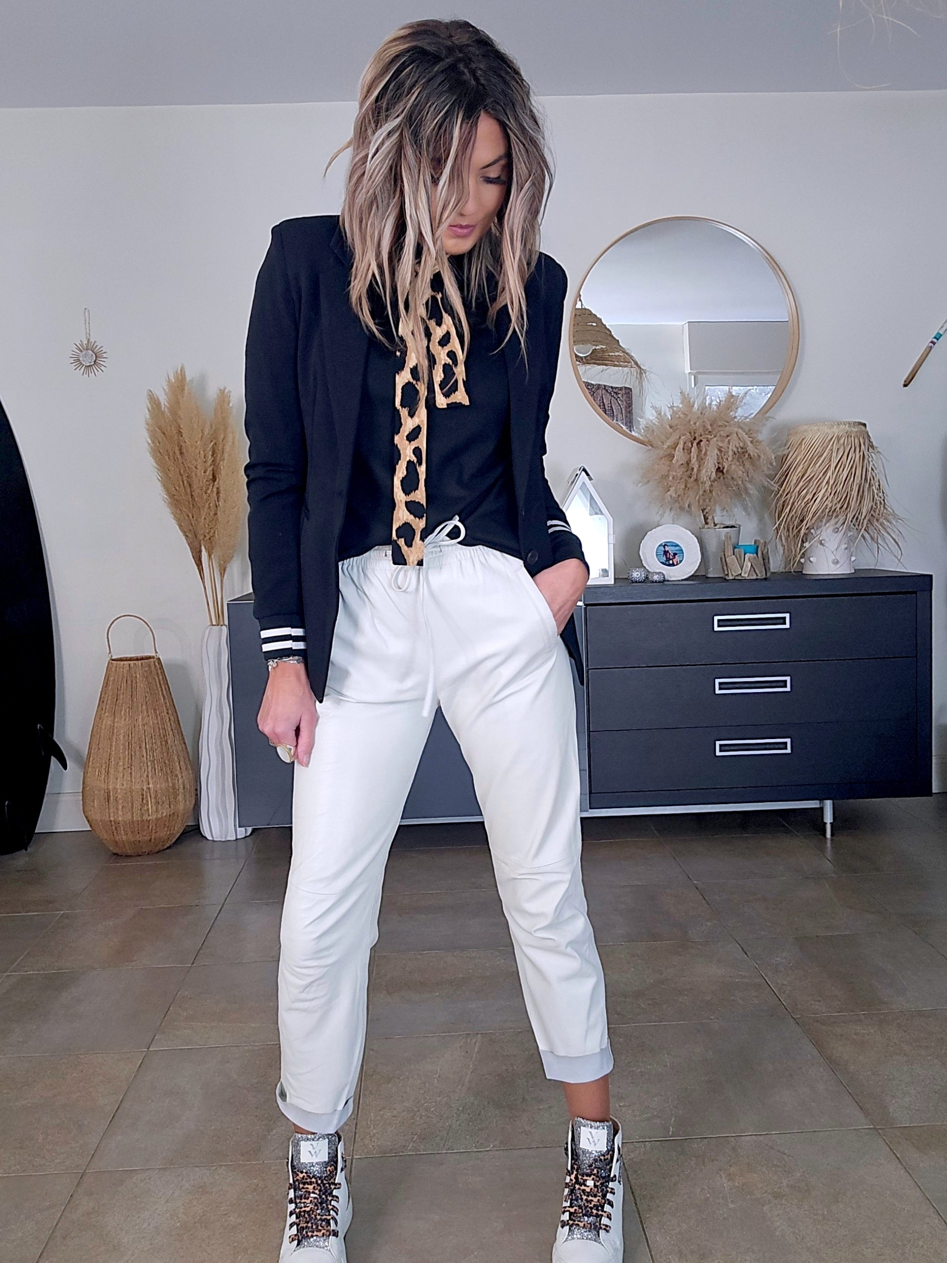 Veste cintrée noire à poignets sweat - 𝐌𝐚𝐫𝐢𝐧𝐚𝟒𝟒𝐟𝐚𝐦𝐢𝐥𝐲