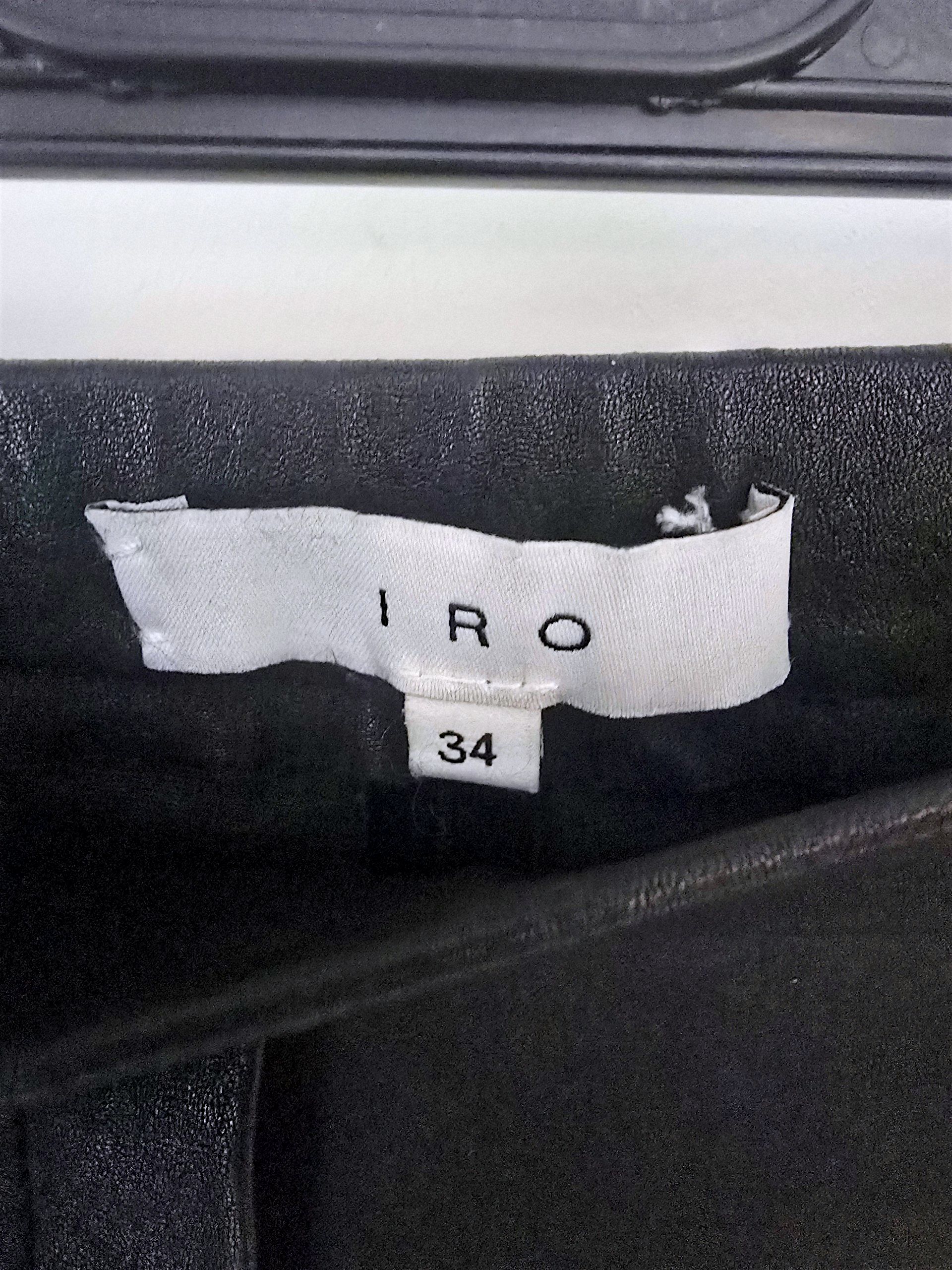 Legging noir bi-matière avec cuir - 𝐌𝐚𝐫𝐢𝐧𝐚𝟒𝟒𝐟𝐚𝐦𝐢𝐥𝐲