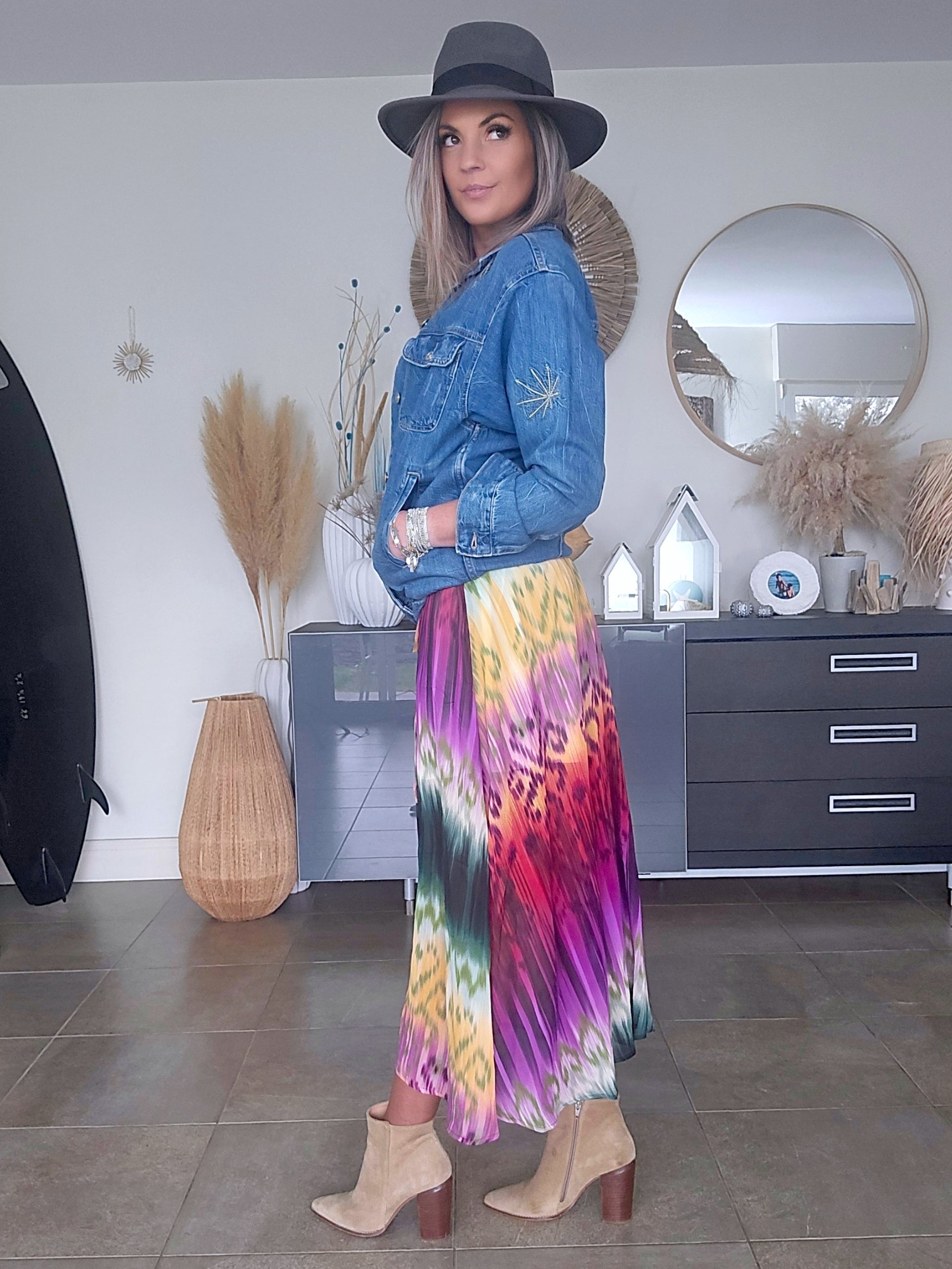 Veste brodée en jean bleu - 𝐌𝐚𝐫𝐢𝐧𝐚𝟒𝟒𝐟𝐚𝐦𝐢𝐥𝐲
