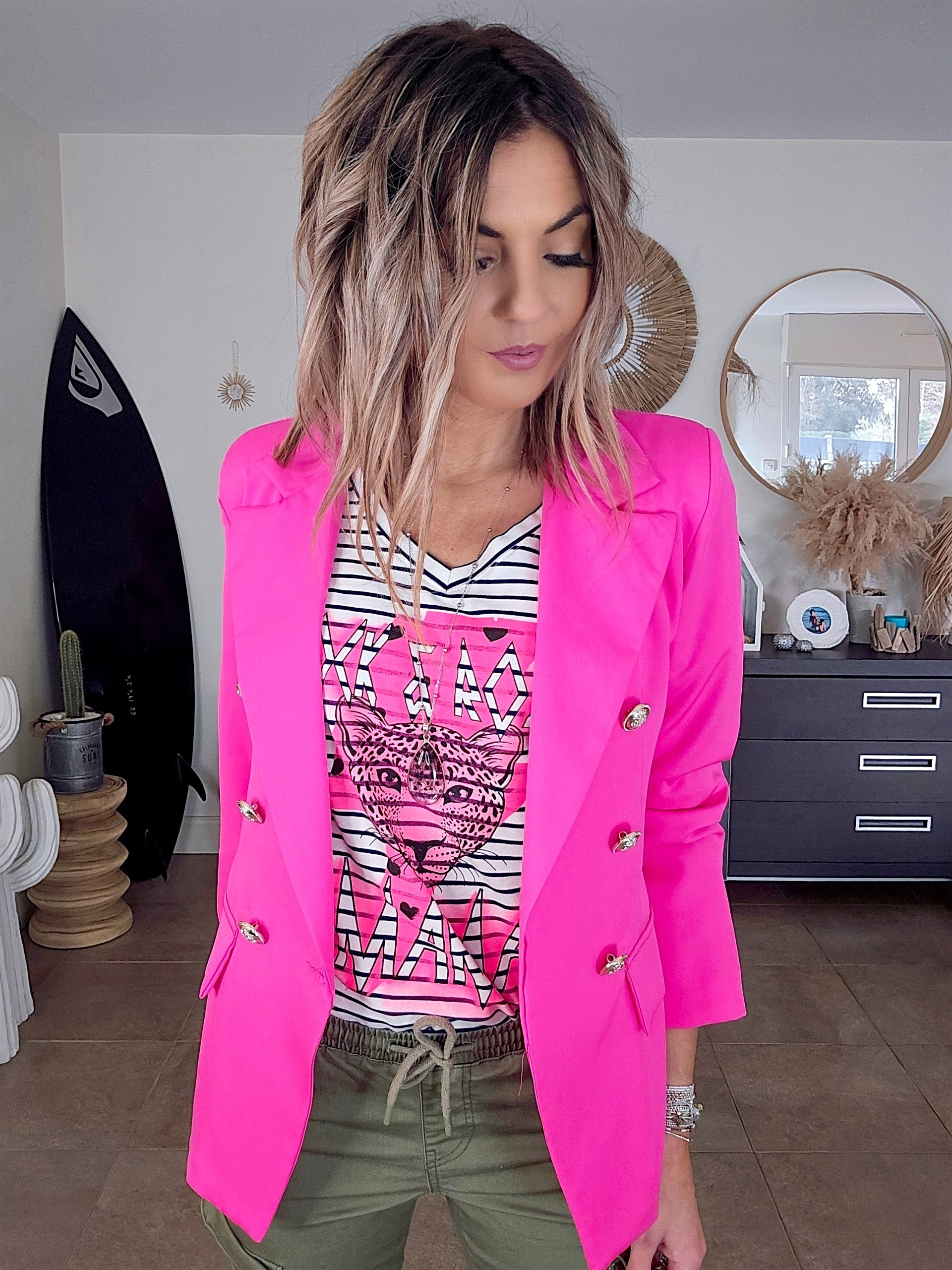 Veste cintrée rose fluo - 𝐌𝐚𝐫𝐢𝐧𝐚𝟒𝟒𝐟𝐚𝐦𝐢𝐥𝐲