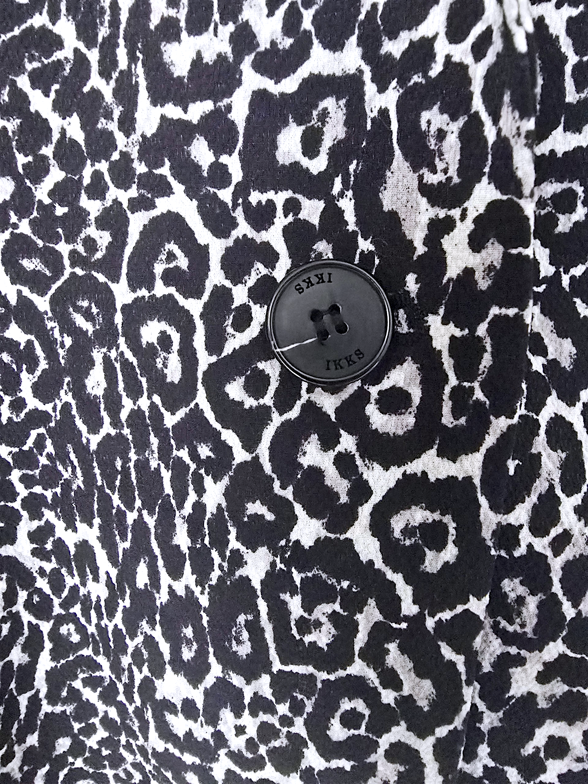 Veste léopard noire, blanche et grise - 𝐌𝐚𝐫𝐢𝐧𝐚𝟒𝟒𝐟𝐚𝐦𝐢𝐥𝐲