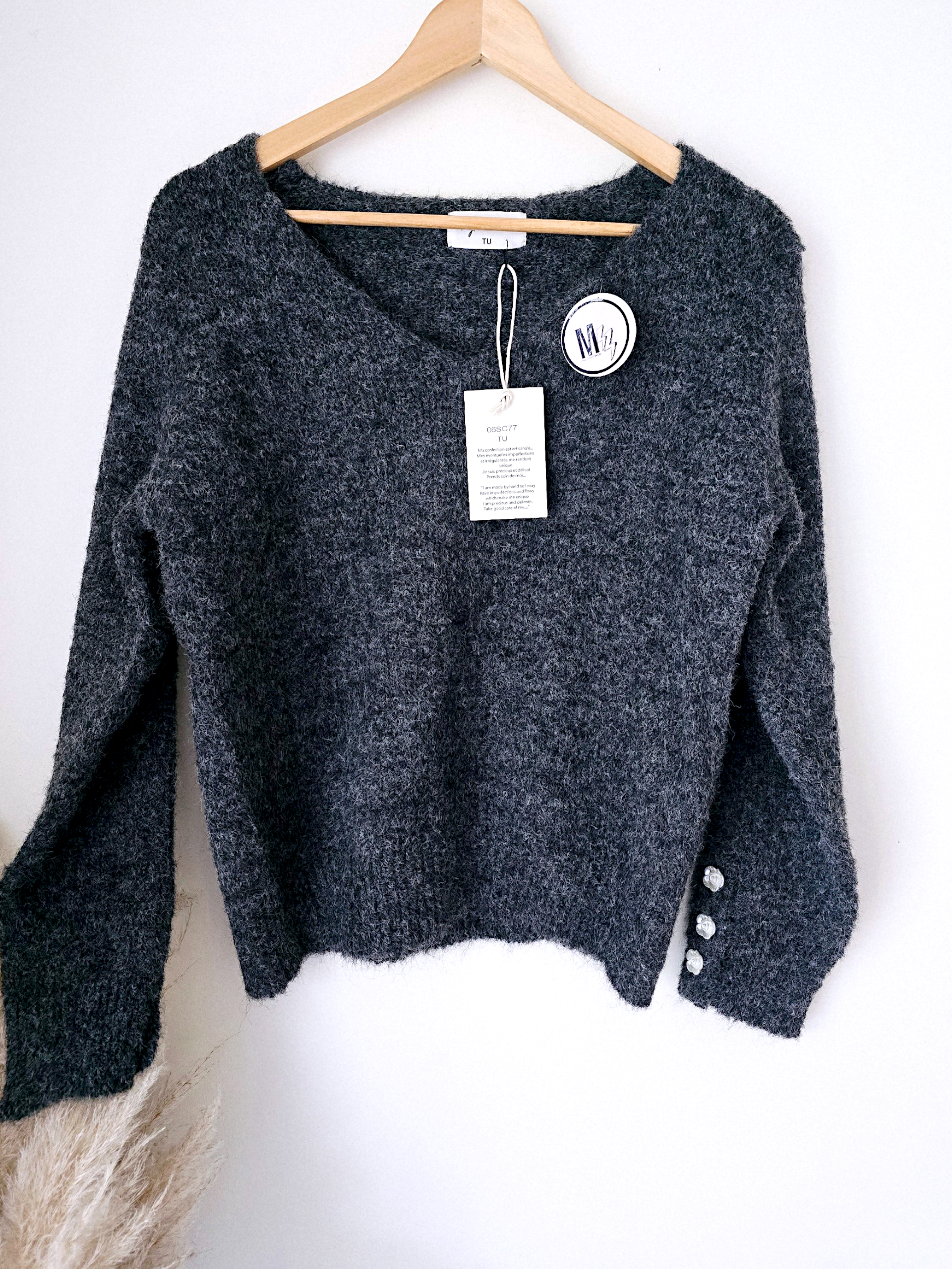 Pull gris anthracite à maille douce et chaude - 𝐌𝐚𝐫𝐢𝐧𝐚𝟒𝟒𝐟𝐚𝐦𝐢𝐥𝐲