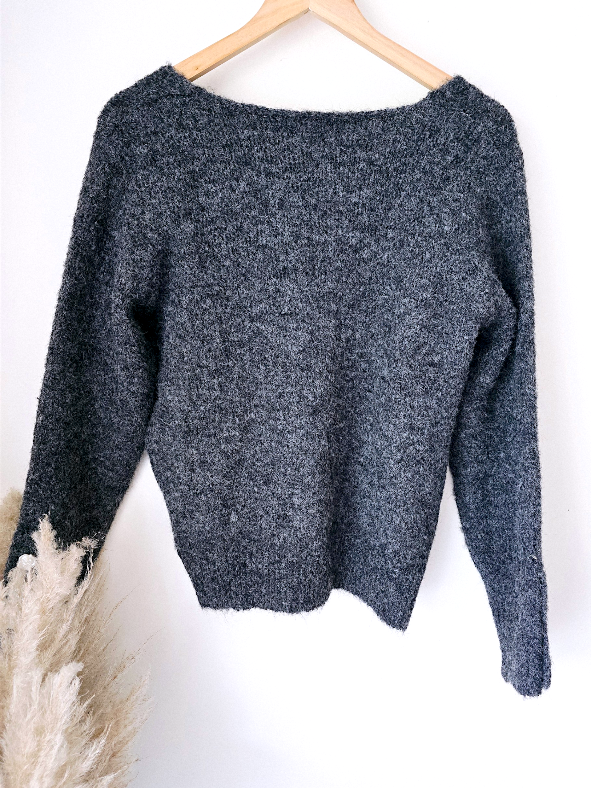 Pull gris anthracite à maille douce et chaude - 𝐌𝐚𝐫𝐢𝐧𝐚𝟒𝟒𝐟𝐚𝐦𝐢𝐥𝐲