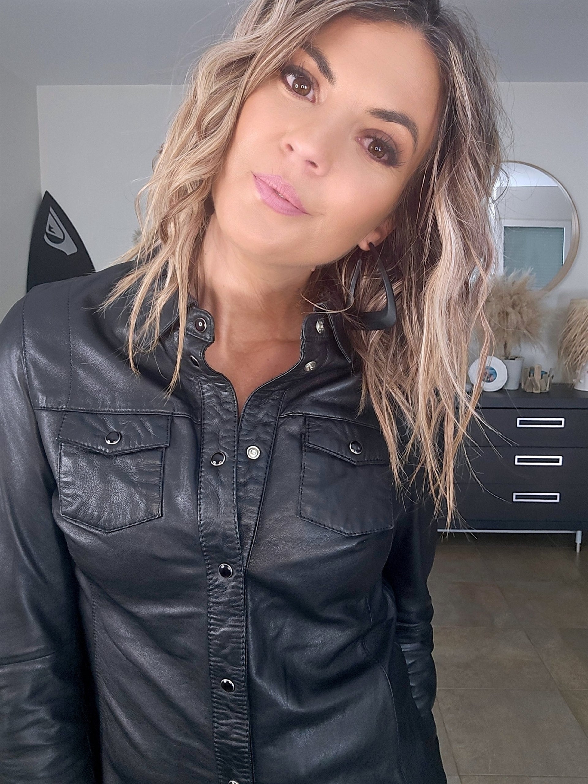 Chemise noire 100% cuir agneau