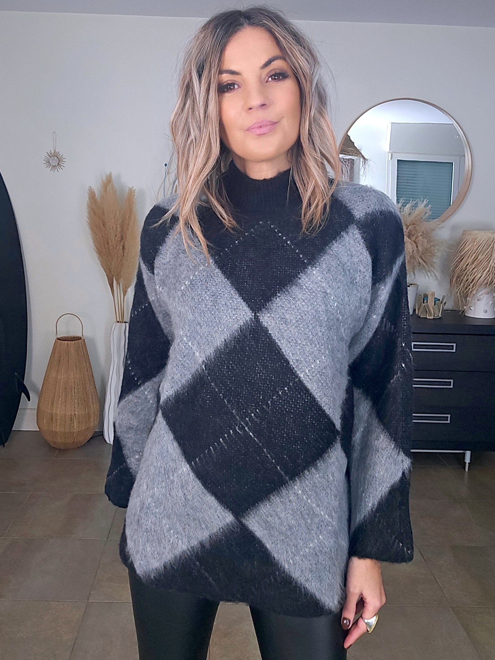 Pull tunique en damier noir - 𝐌𝐚𝐫𝐢𝐧𝐚𝟒𝟒𝐟𝐚𝐦𝐢𝐥𝐲