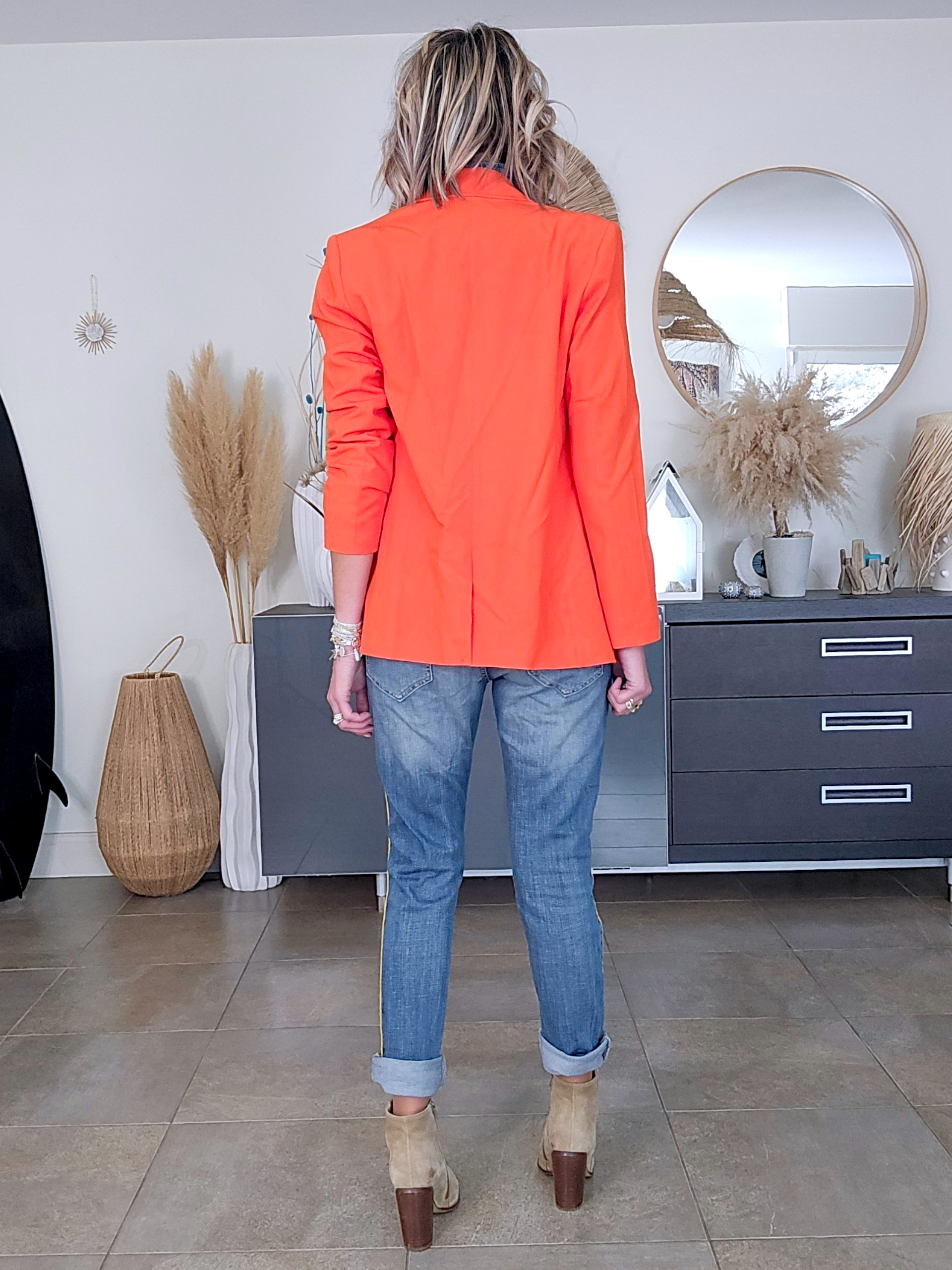 Blazer orange - 𝐌𝐚𝐫𝐢𝐧𝐚𝟒𝟒𝐟𝐚𝐦𝐢𝐥𝐲