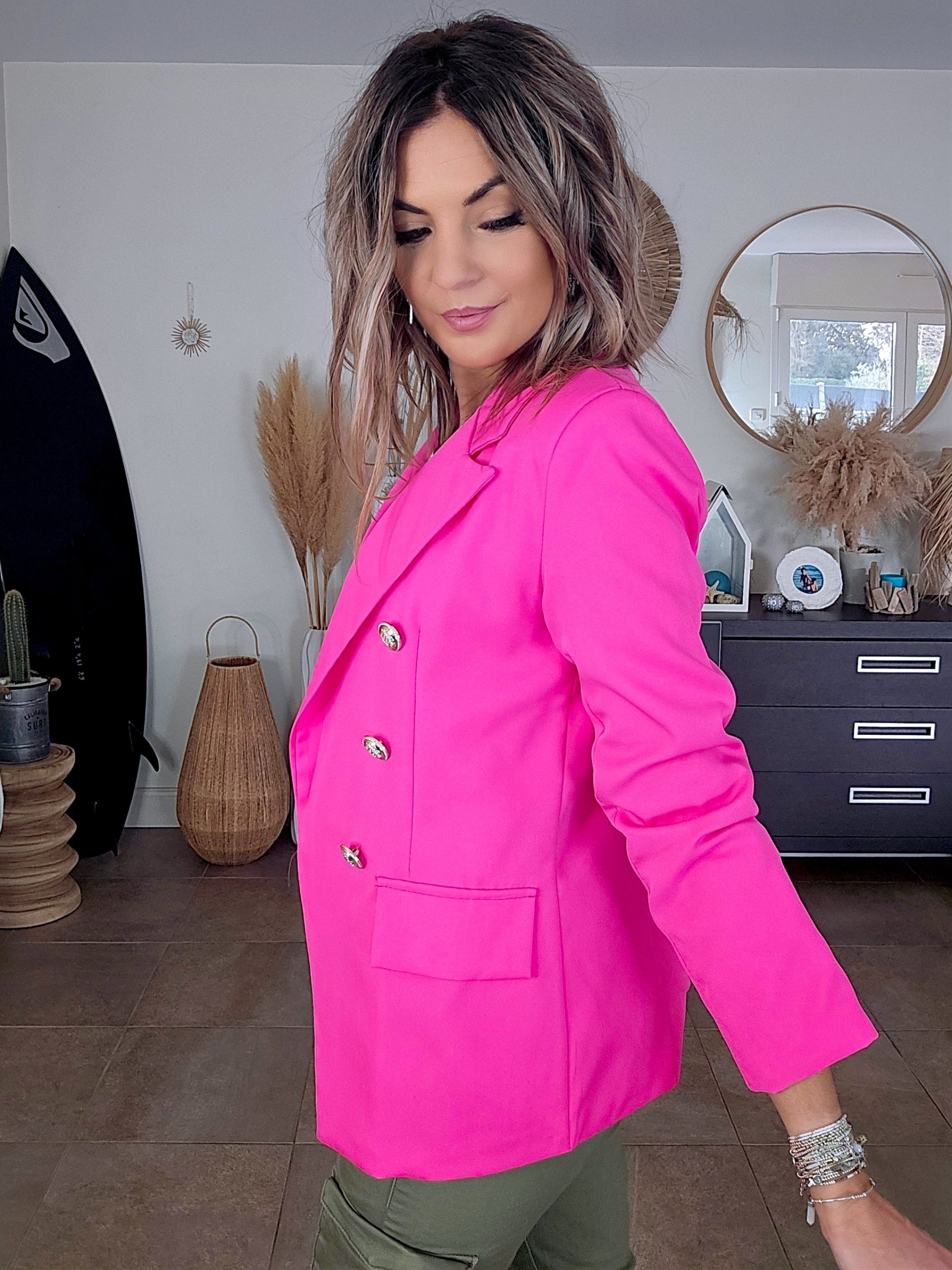 Veste cintrée rose fluo - 𝐌𝐚𝐫𝐢𝐧𝐚𝟒𝟒𝐟𝐚𝐦𝐢𝐥𝐲