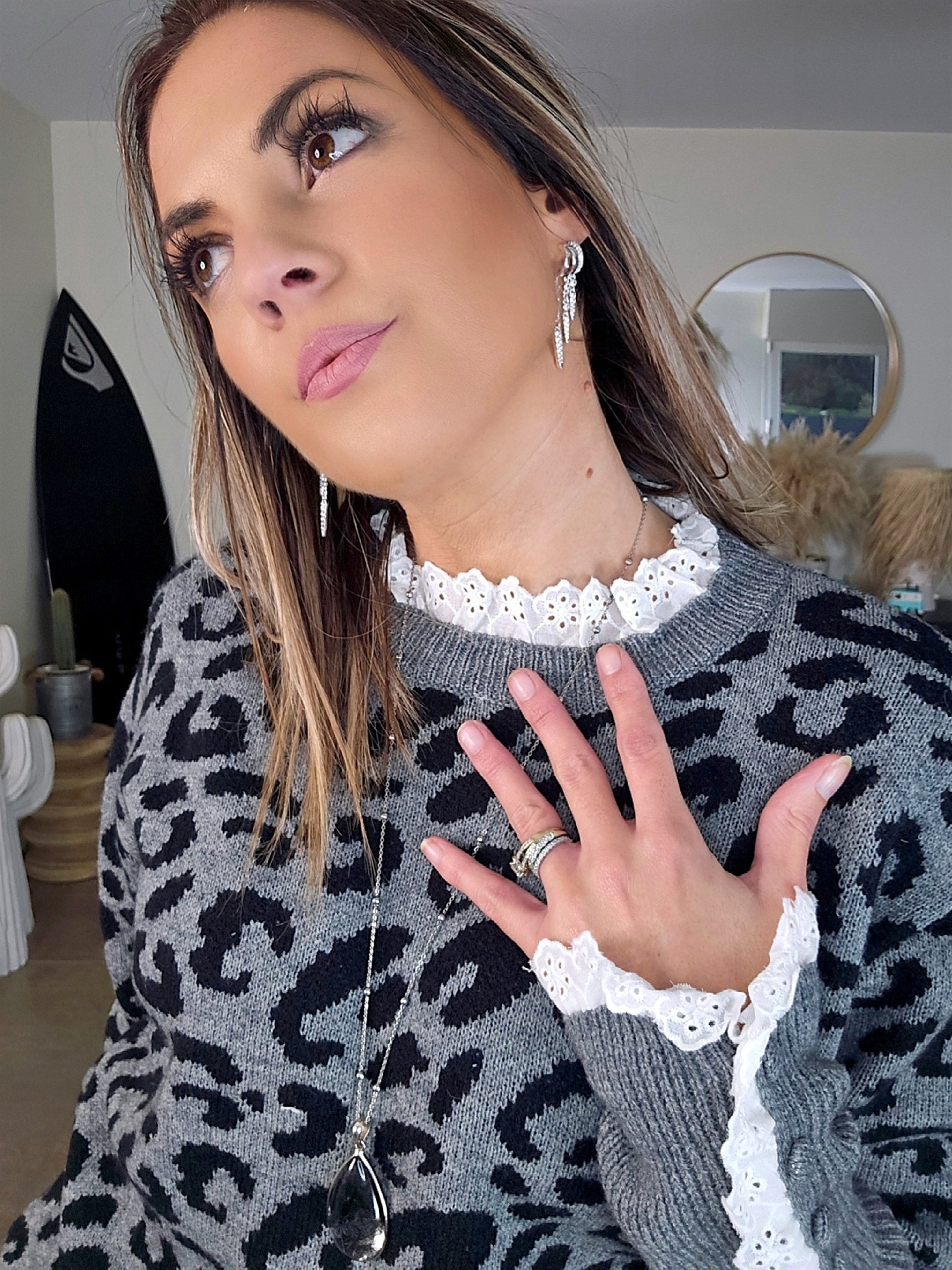Pull chaud à imprimé léopard gris et noir - 𝐌𝐚𝐫𝐢𝐧𝐚𝟒𝟒𝐟𝐚𝐦𝐢𝐥𝐲