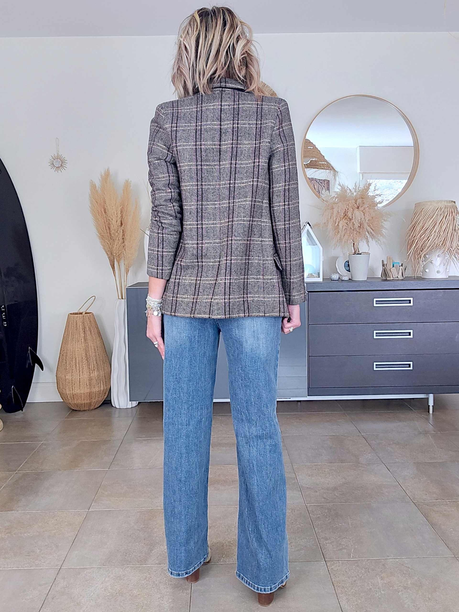 Jean bleu coupe droite à ceinture asymétrique. - 𝐌𝐚𝐫𝐢𝐧𝐚𝟒𝟒𝐟𝐚𝐦𝐢𝐥𝐲