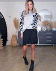 Pull gris à imprimé léopard noir - 𝐌𝐚𝐫𝐢𝐧𝐚𝟒𝟒𝐟𝐚𝐦𝐢𝐥𝐲