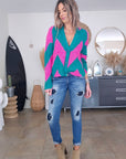 Cardigan à imprimé géométrique rose fuchsia et vert. - 𝐌𝐚𝐫𝐢𝐧𝐚𝟒𝟒𝐟𝐚𝐦𝐢𝐥𝐲