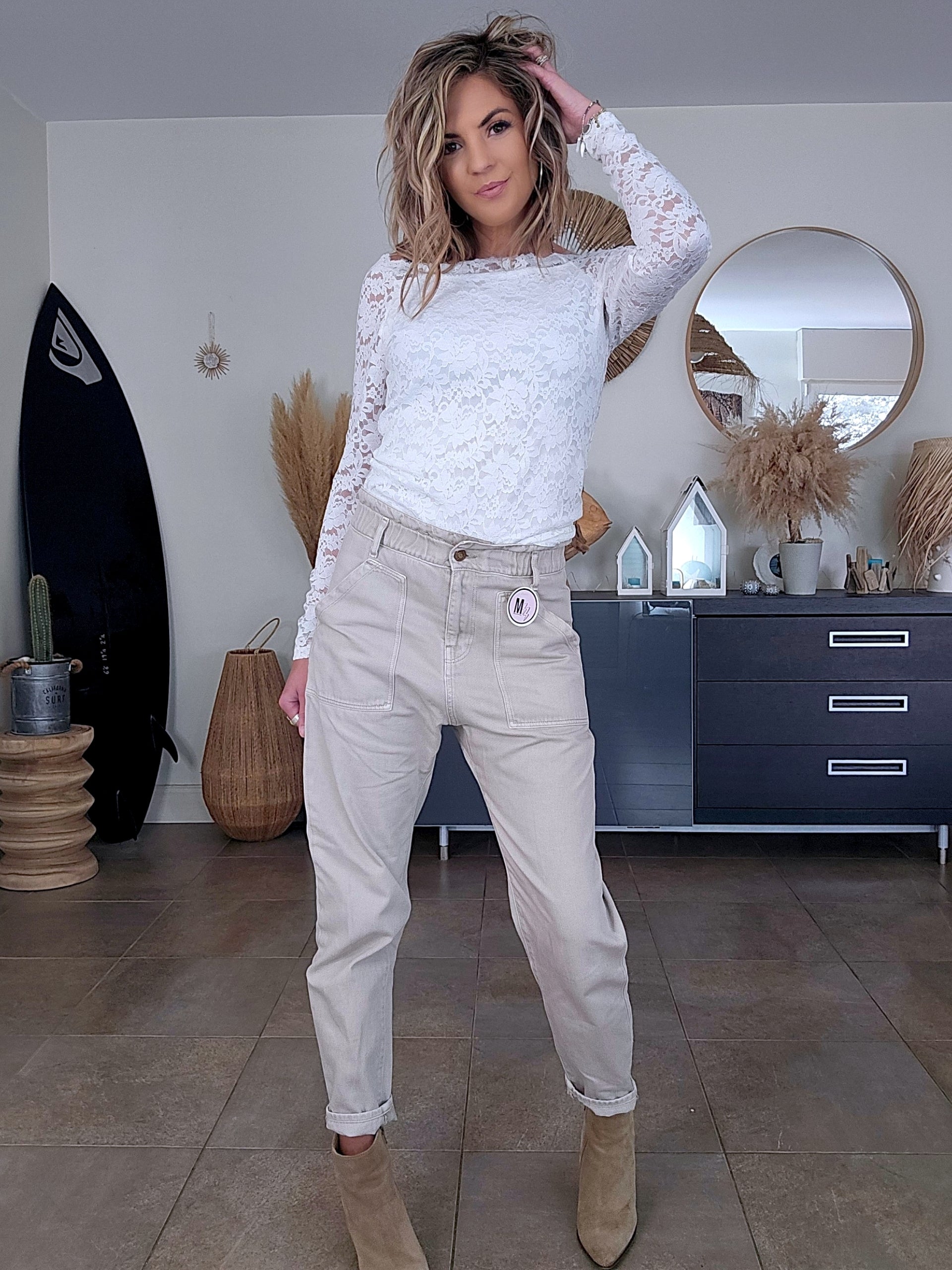 Pantalon beige en coton - 𝐌𝐚𝐫𝐢𝐧𝐚𝟒𝟒𝐟𝐚𝐦𝐢𝐥𝐲