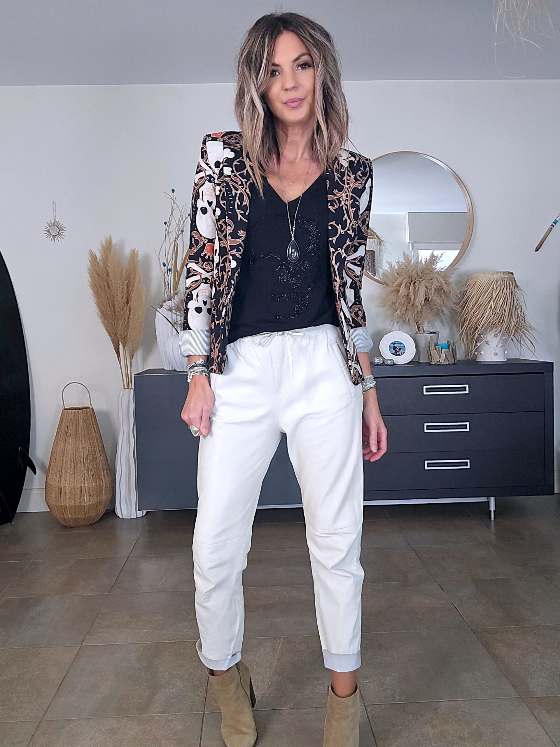 Veste cintrée à imprimé skull - 𝐌𝐚𝐫𝐢𝐧𝐚𝟒𝟒𝐟𝐚𝐦𝐢𝐥𝐲
