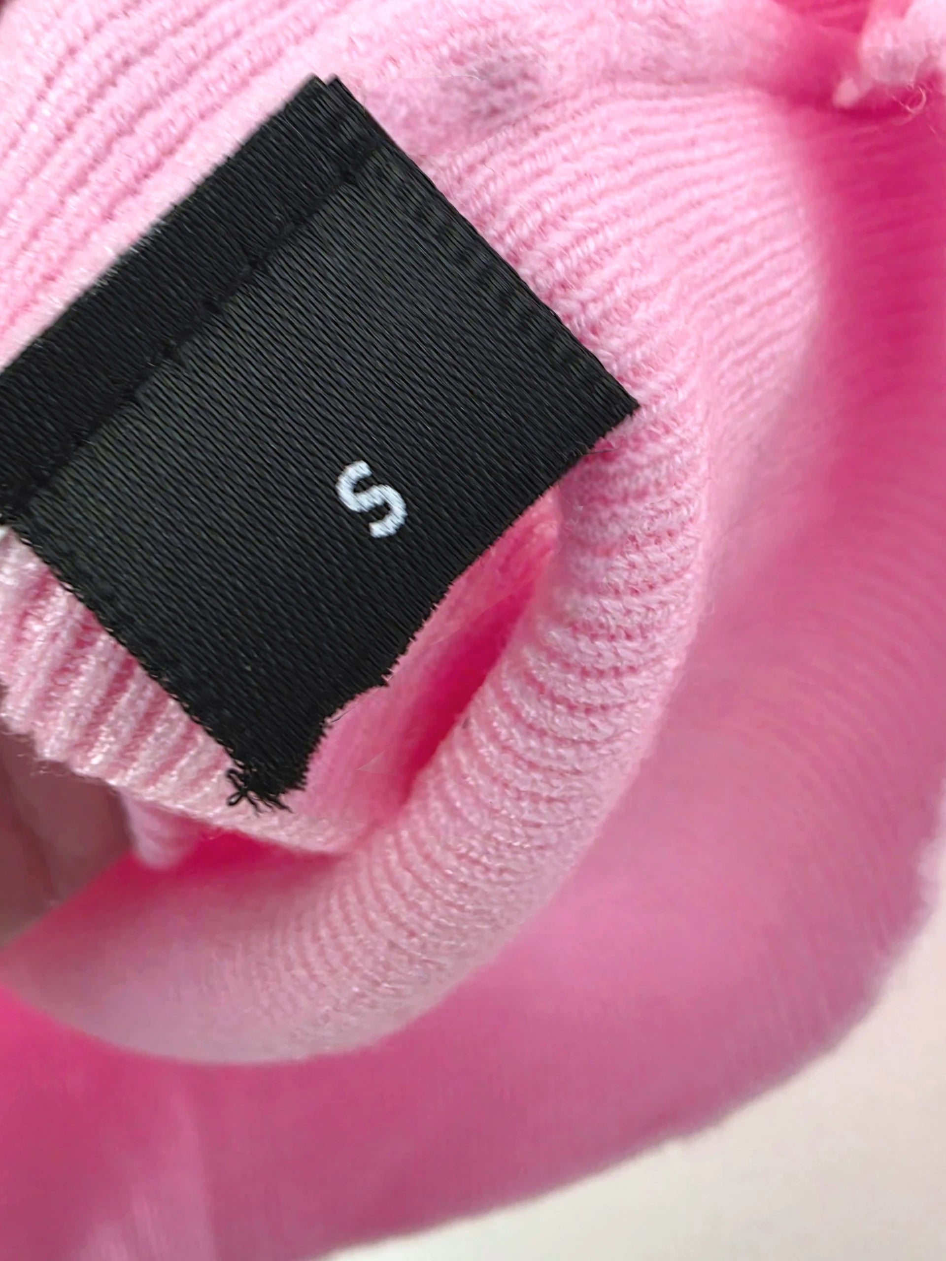 Pull rose à maille fine côtelée - 𝐌𝐚𝐫𝐢𝐧𝐚𝟒𝟒𝐟𝐚𝐦𝐢𝐥𝐲