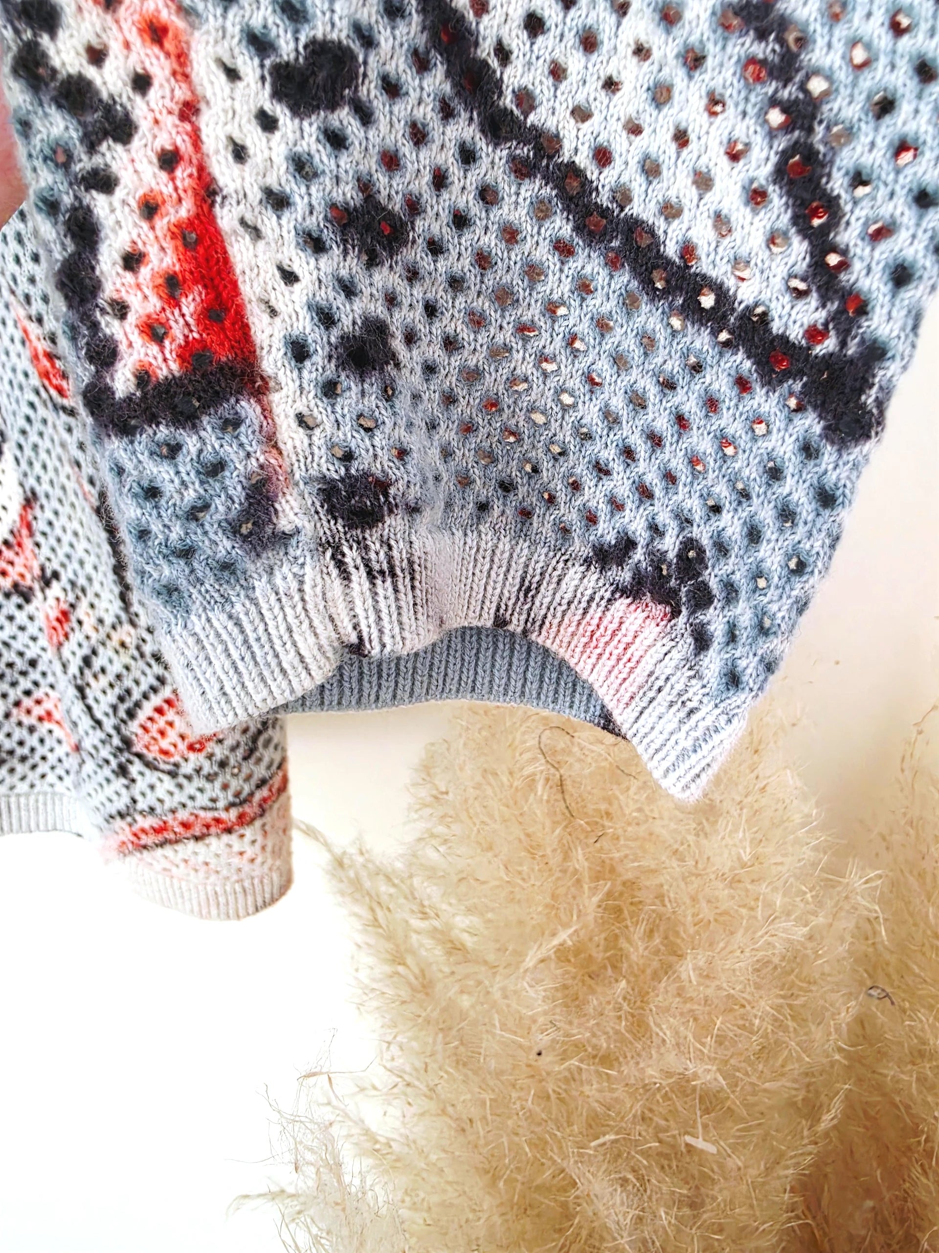 Cardigan ajourée à imprimé fleuri - 𝐌𝐚𝐫𝐢𝐧𝐚𝟒𝟒𝐟𝐚𝐦𝐢𝐥𝐲