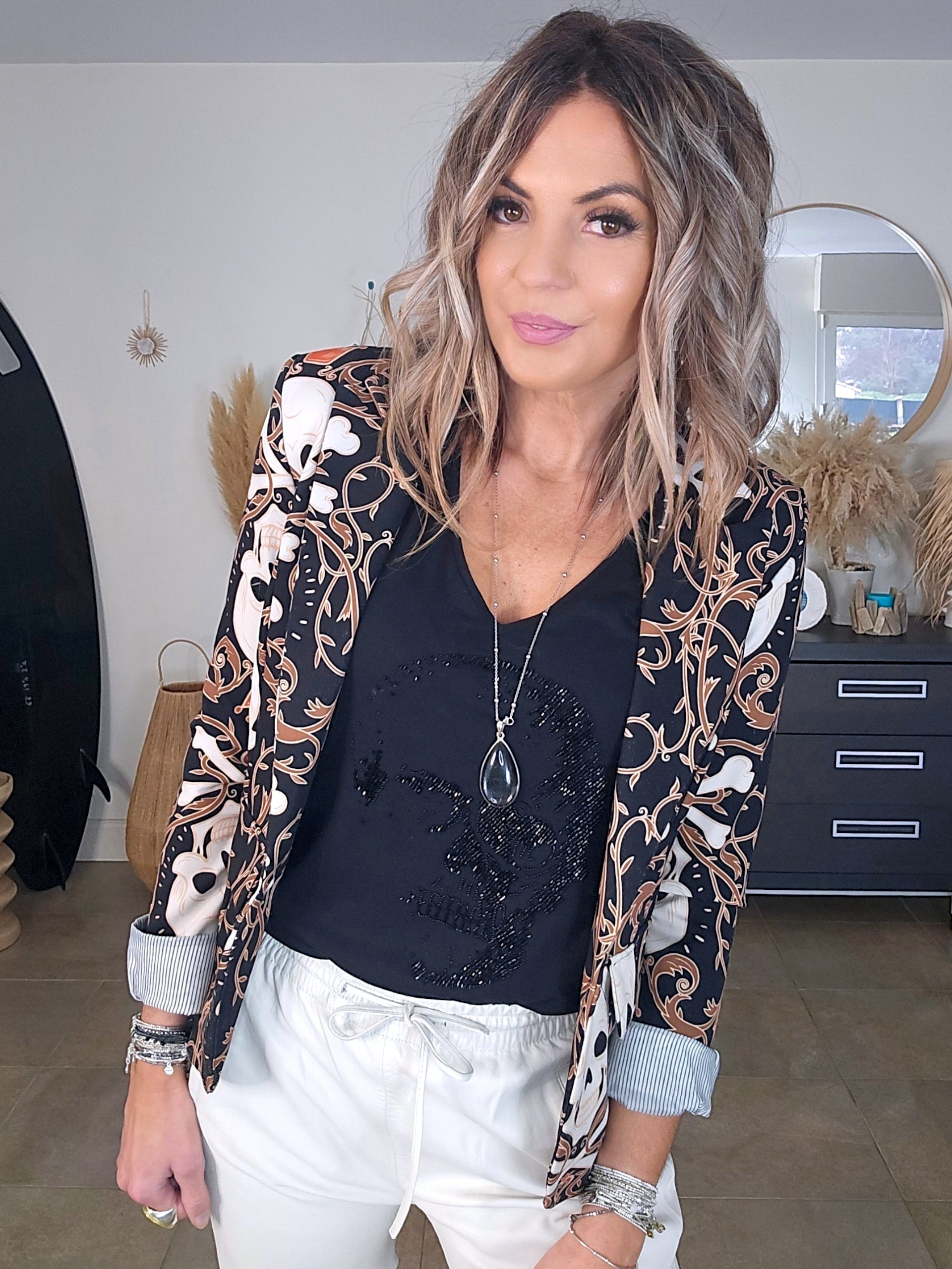 Veste cintrée à imprimé skull - 𝐌𝐚𝐫𝐢𝐧𝐚𝟒𝟒𝐟𝐚𝐦𝐢𝐥𝐲