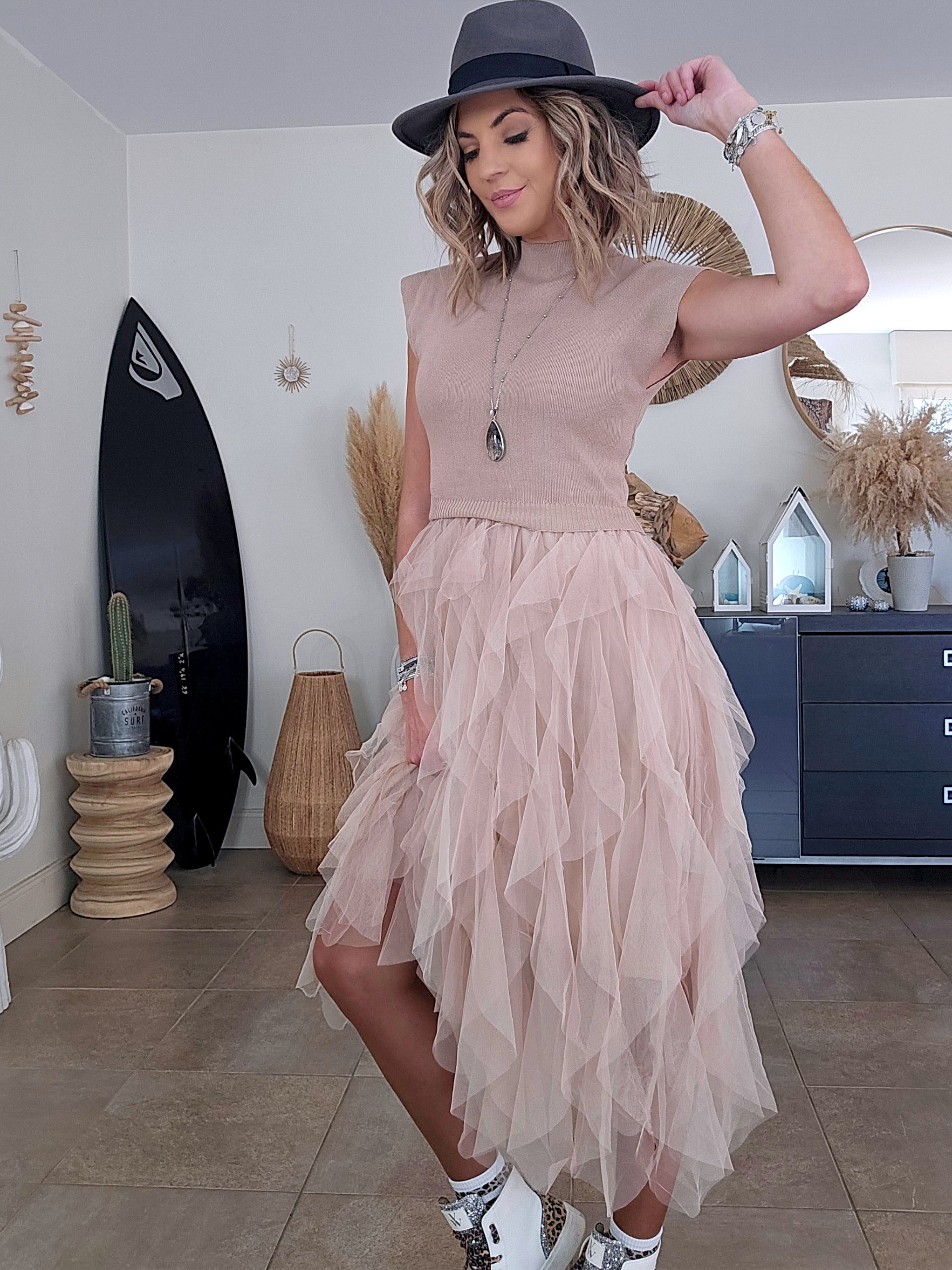 Robe princesse beige - 𝐌𝐚𝐫𝐢𝐧𝐚𝟒𝟒𝐟𝐚𝐦𝐢𝐥𝐲