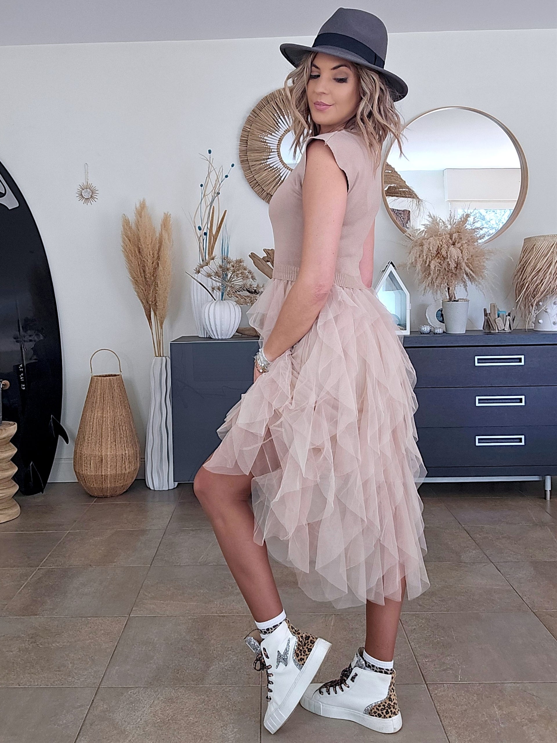 Robe princesse beige - 𝐌𝐚𝐫𝐢𝐧𝐚𝟒𝟒𝐟𝐚𝐦𝐢𝐥𝐲