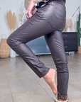 Pantalon slim huilé marron
