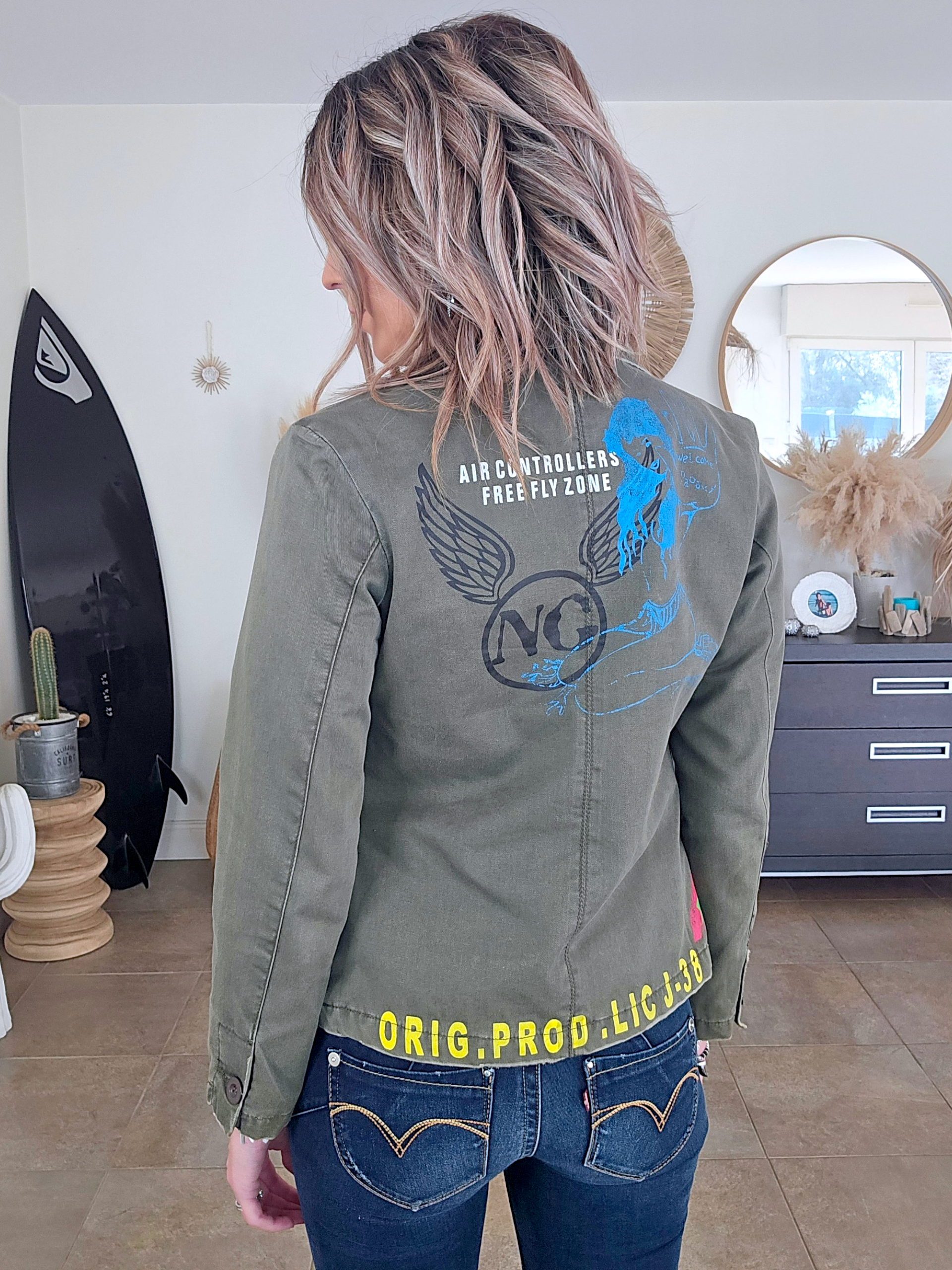Veste cintrée créateur customisée - 𝐌𝐚𝐫𝐢𝐧𝐚𝟒𝟒𝐟𝐚𝐦𝐢𝐥𝐲