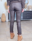 Pantalon slim huilé marron