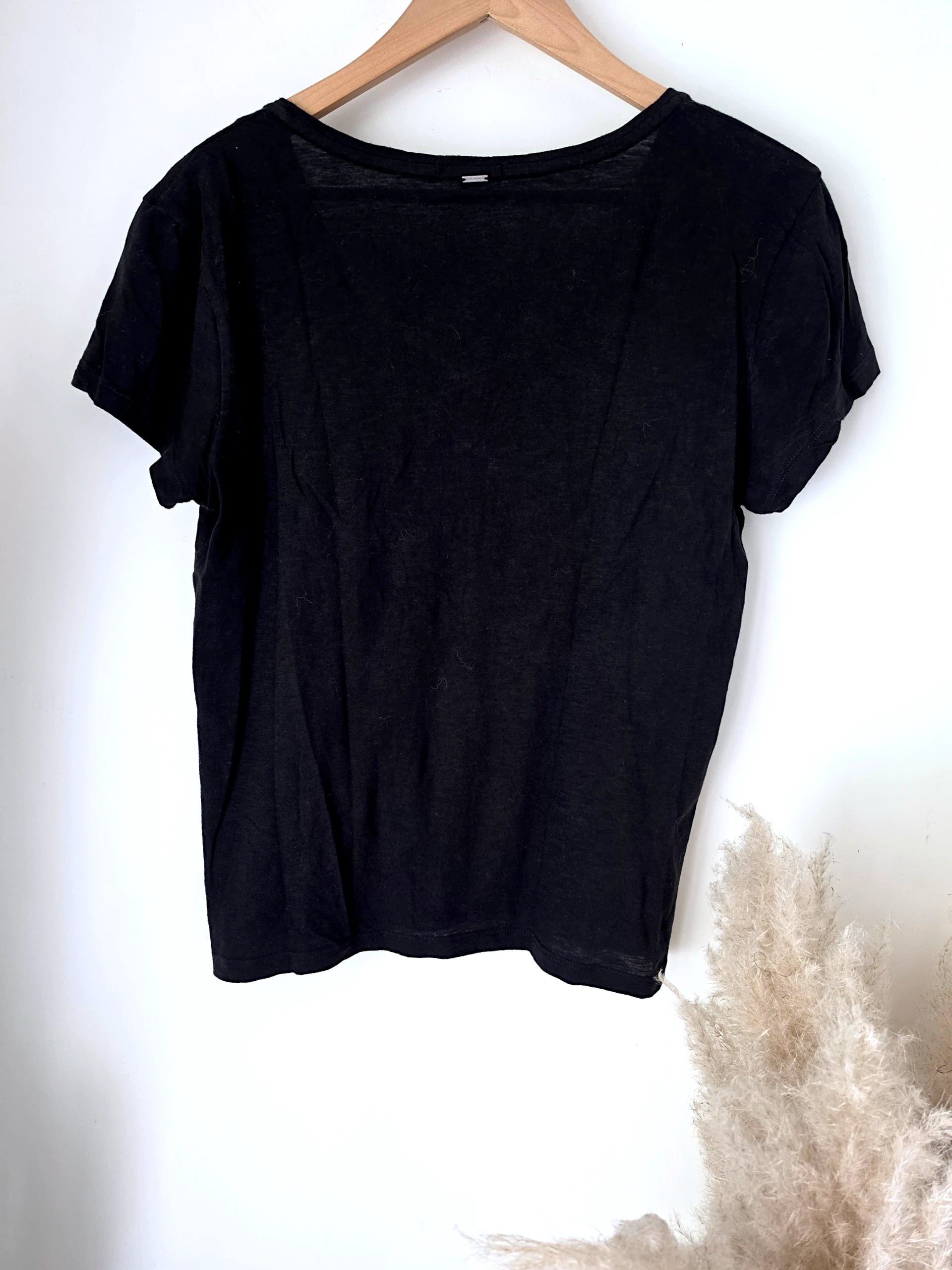 T-shirt noir à inscriptions militaires - 𝐌𝐚𝐫𝐢𝐧𝐚𝟒𝟒𝐟𝐚𝐦𝐢𝐥𝐲