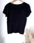 T-shirt noir à inscriptions militaires - 𝐌𝐚𝐫𝐢𝐧𝐚𝟒𝟒𝐟𝐚𝐦𝐢𝐥𝐲