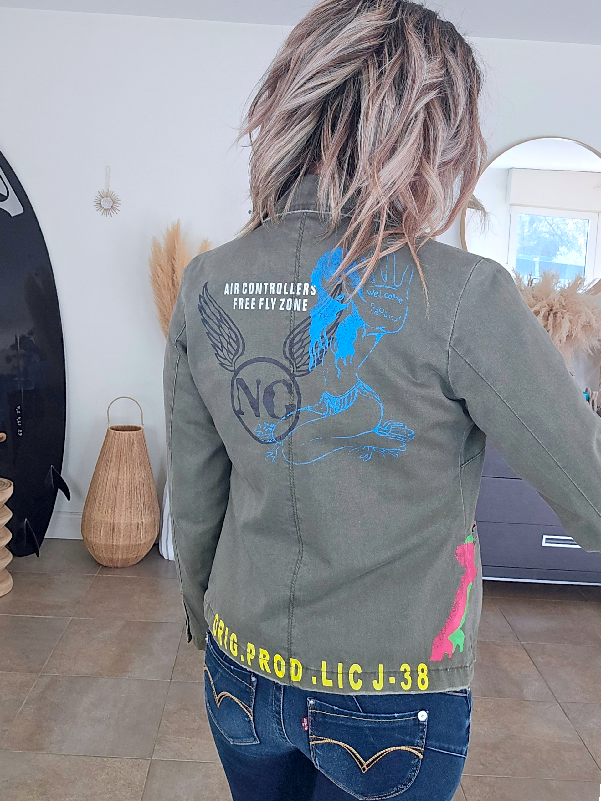 Veste cintrée créateur customisée - 𝐌𝐚𝐫𝐢𝐧𝐚𝟒𝟒𝐟𝐚𝐦𝐢𝐥𝐲