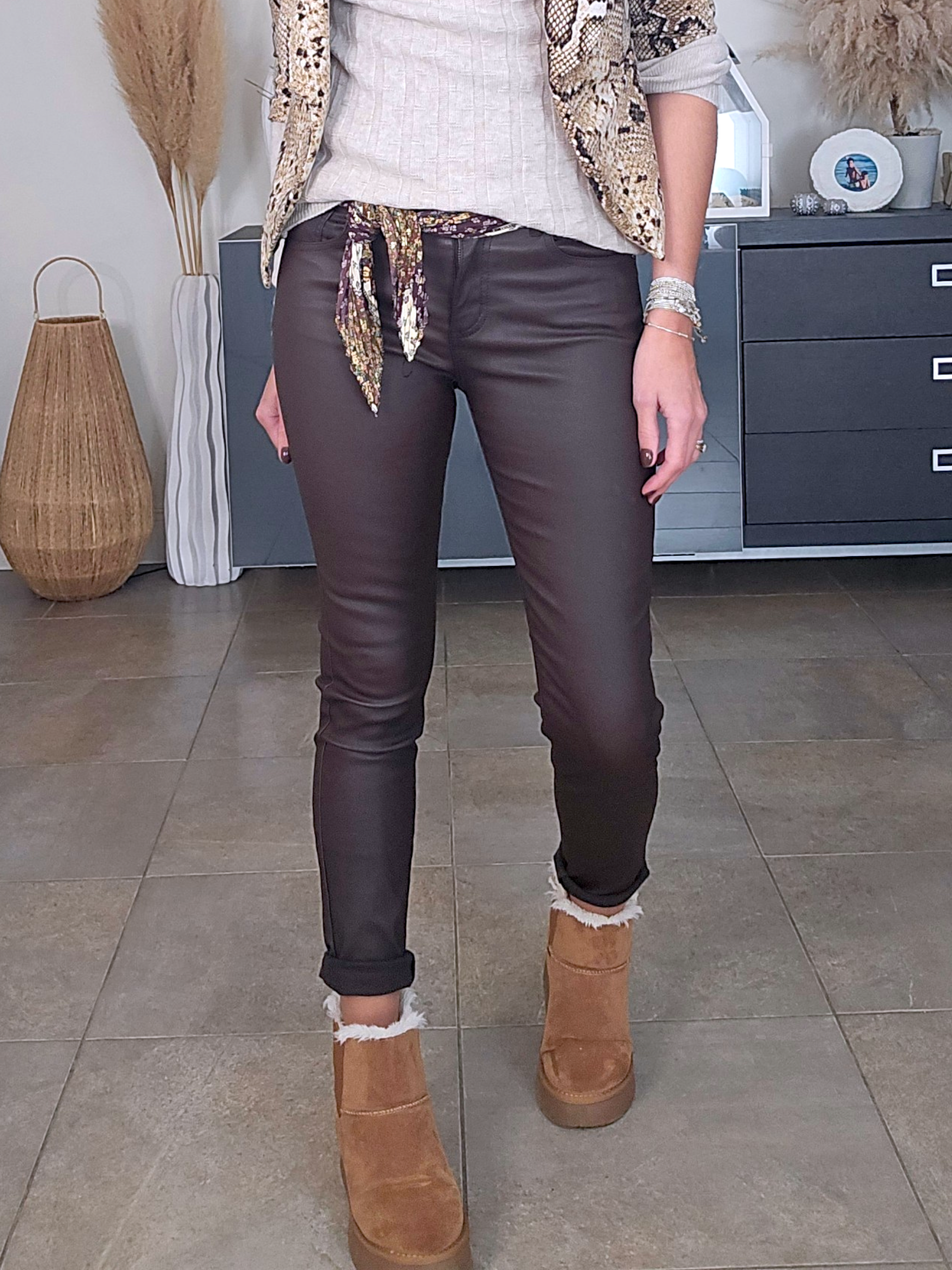 Pantalon huilé marron avec sa ceinture - 𝐌𝐚𝐫𝐢𝐧𝐚𝟒𝟒𝐟𝐚𝐦𝐢𝐥𝐲