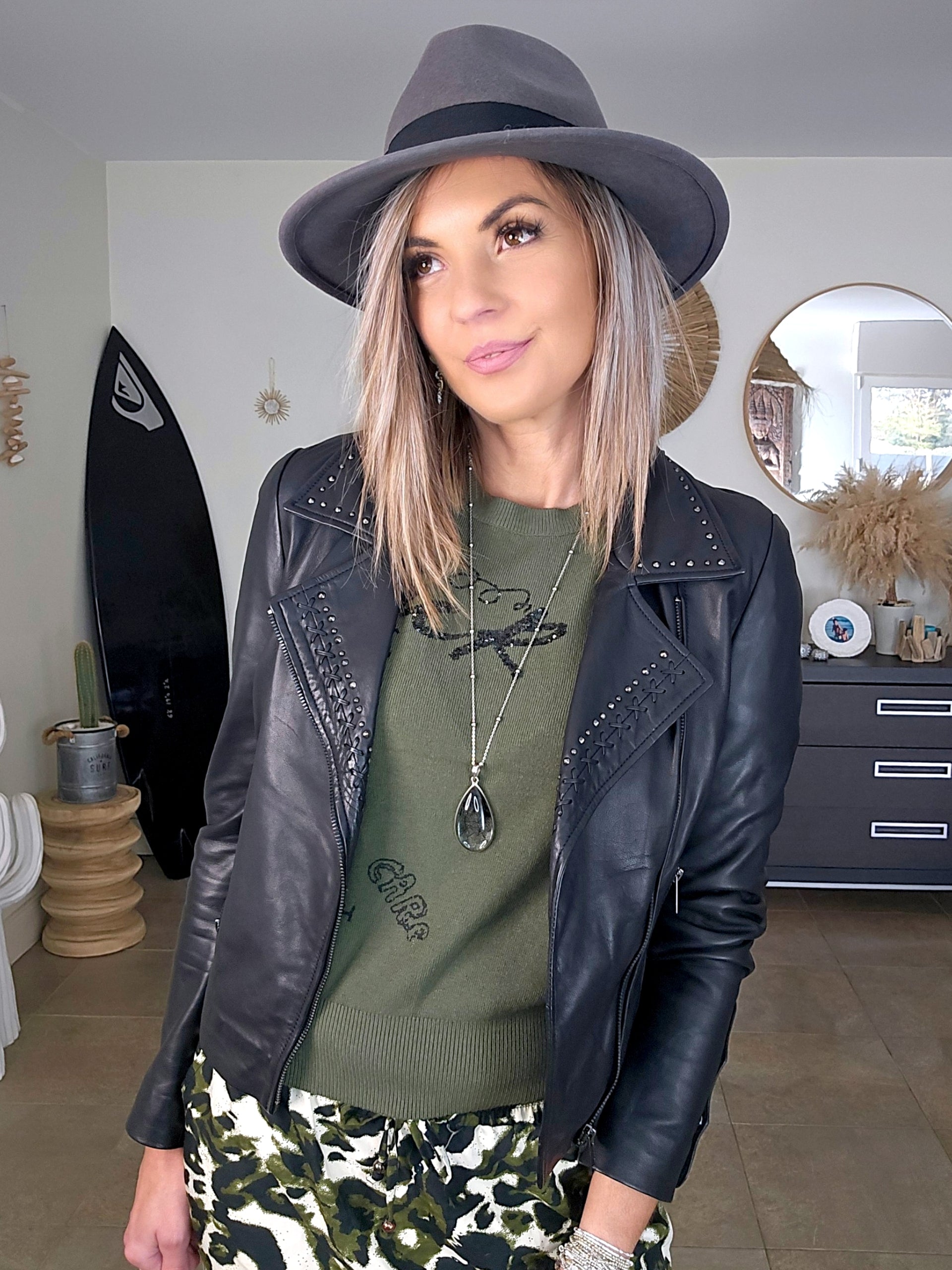 Perfecto noir 100% cuir - 𝐌𝐚𝐫𝐢𝐧𝐚𝟒𝟒𝐟𝐚𝐦𝐢𝐥𝐲
