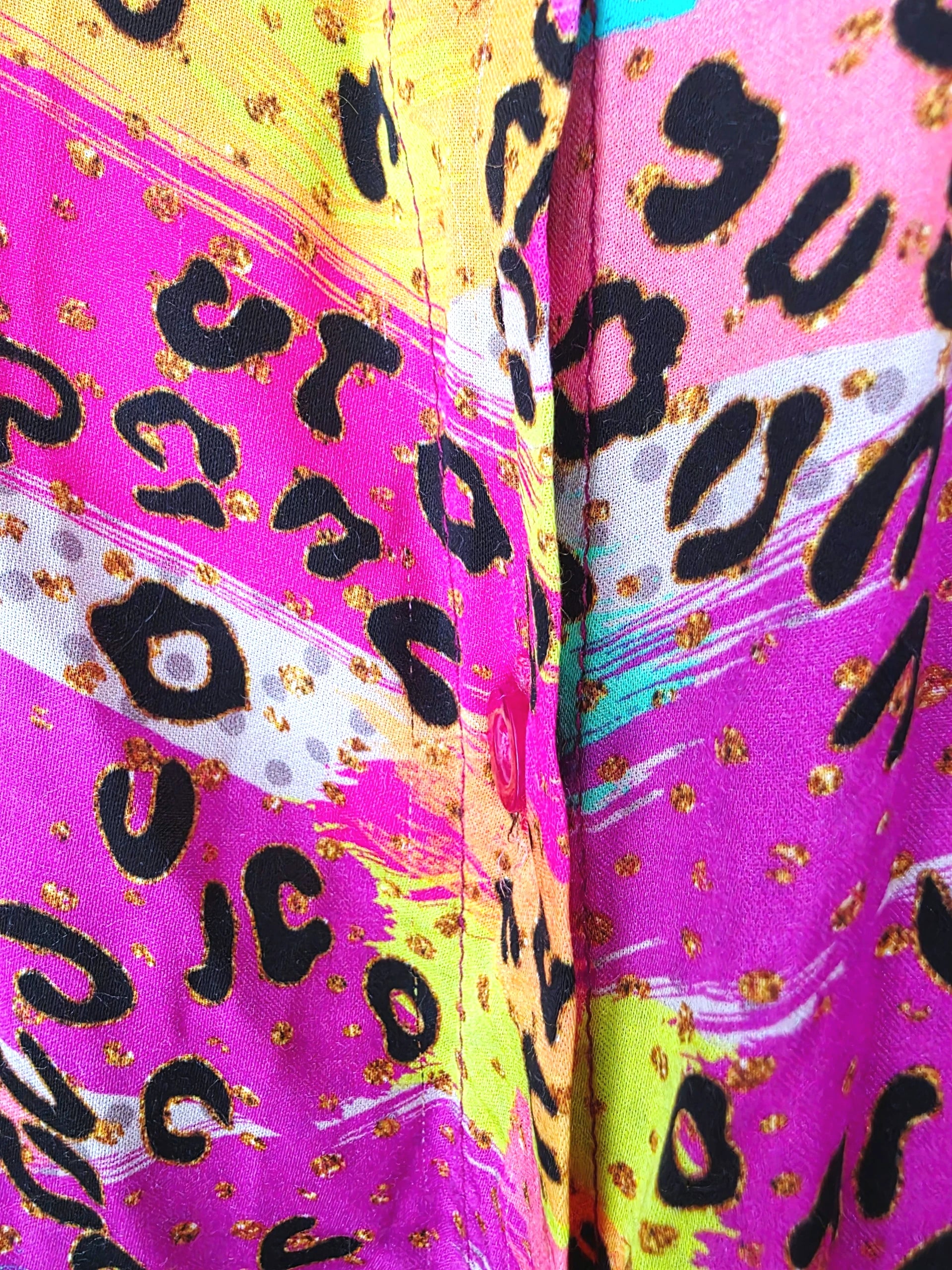 Chemise fluo à imprimé léopard - 𝐌𝐚𝐫𝐢𝐧𝐚𝟒𝟒𝐟𝐚𝐦𝐢𝐥𝐲
