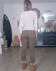 Pull beige à maille ajourée avec bandes latérales léo - 𝐌𝐚𝐫𝐢𝐧𝐚𝟒𝟒𝐟𝐚𝐦𝐢𝐥𝐲