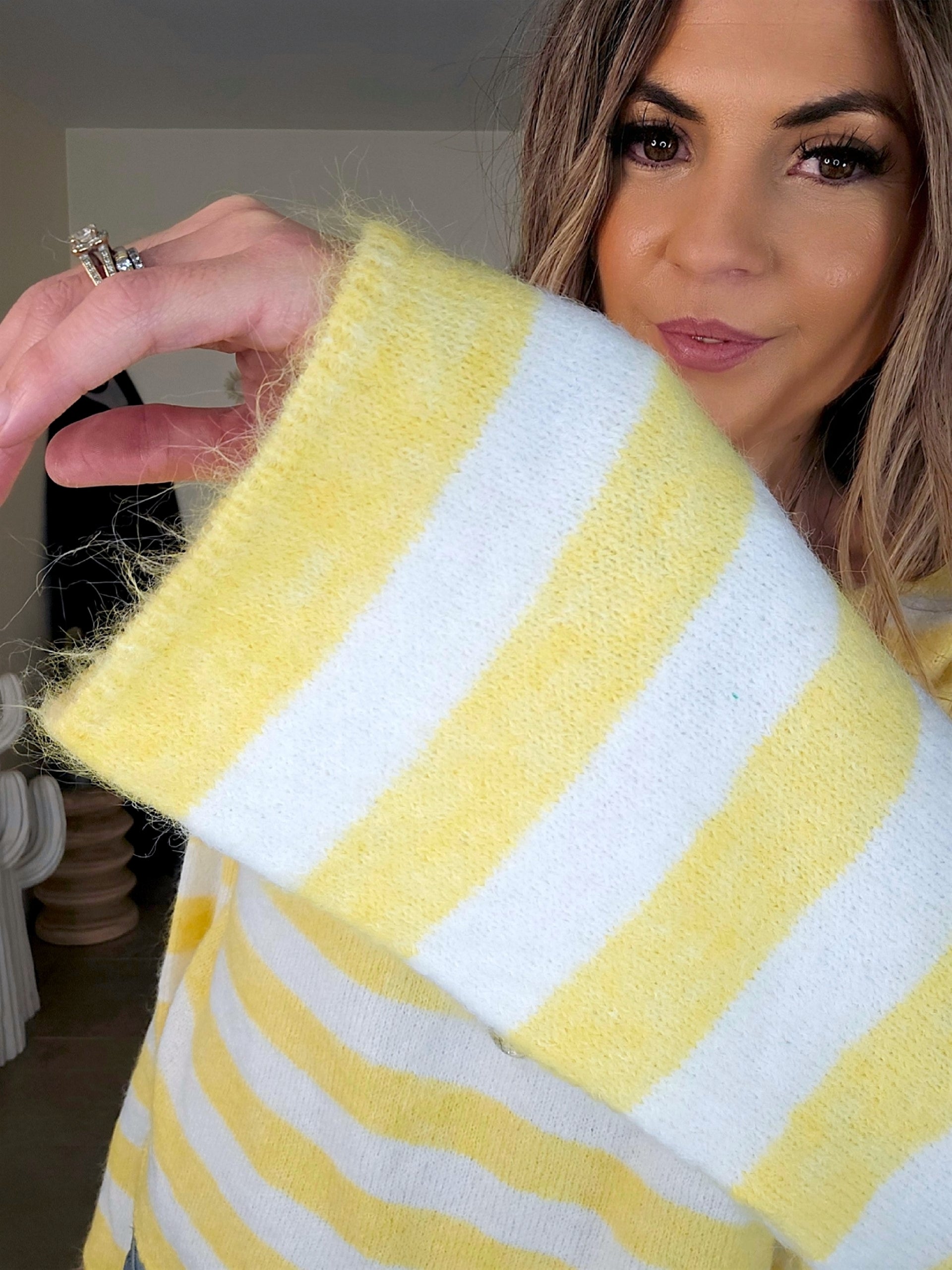 Pull rayé jaune double sens - 𝐌𝐚𝐫𝐢𝐧𝐚𝟒𝟒𝐟𝐚𝐦𝐢𝐥𝐲