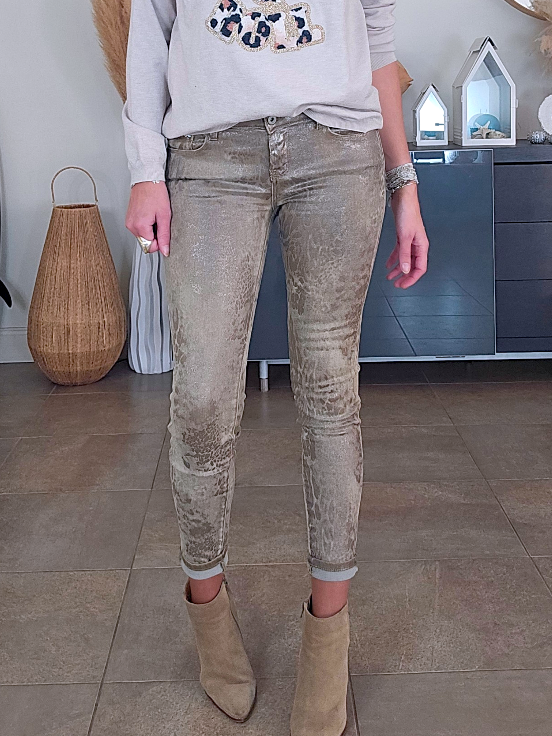 Pantalon bronze à imprimé animal - 𝐌𝐚𝐫𝐢𝐧𝐚𝟒𝟒𝐟𝐚𝐦𝐢𝐥𝐲
