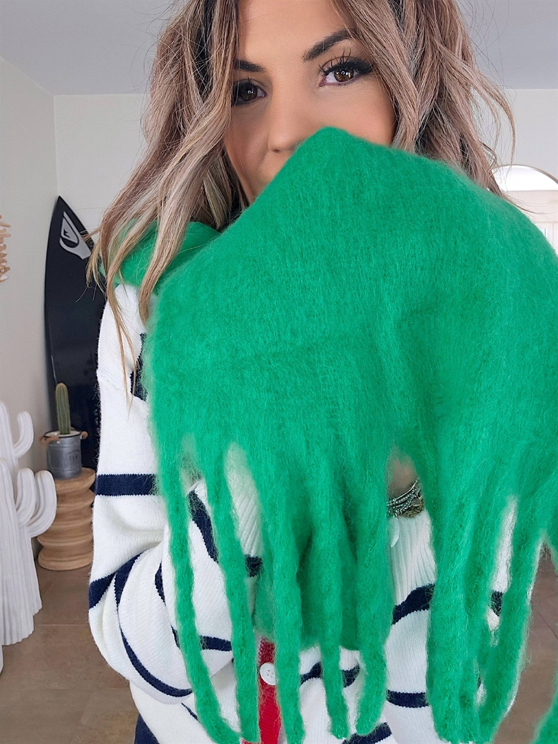 Écharpe douce et longue verte - 𝐌𝐚𝐫𝐢𝐧𝐚𝟒𝟒𝐟𝐚𝐦𝐢𝐥𝐲