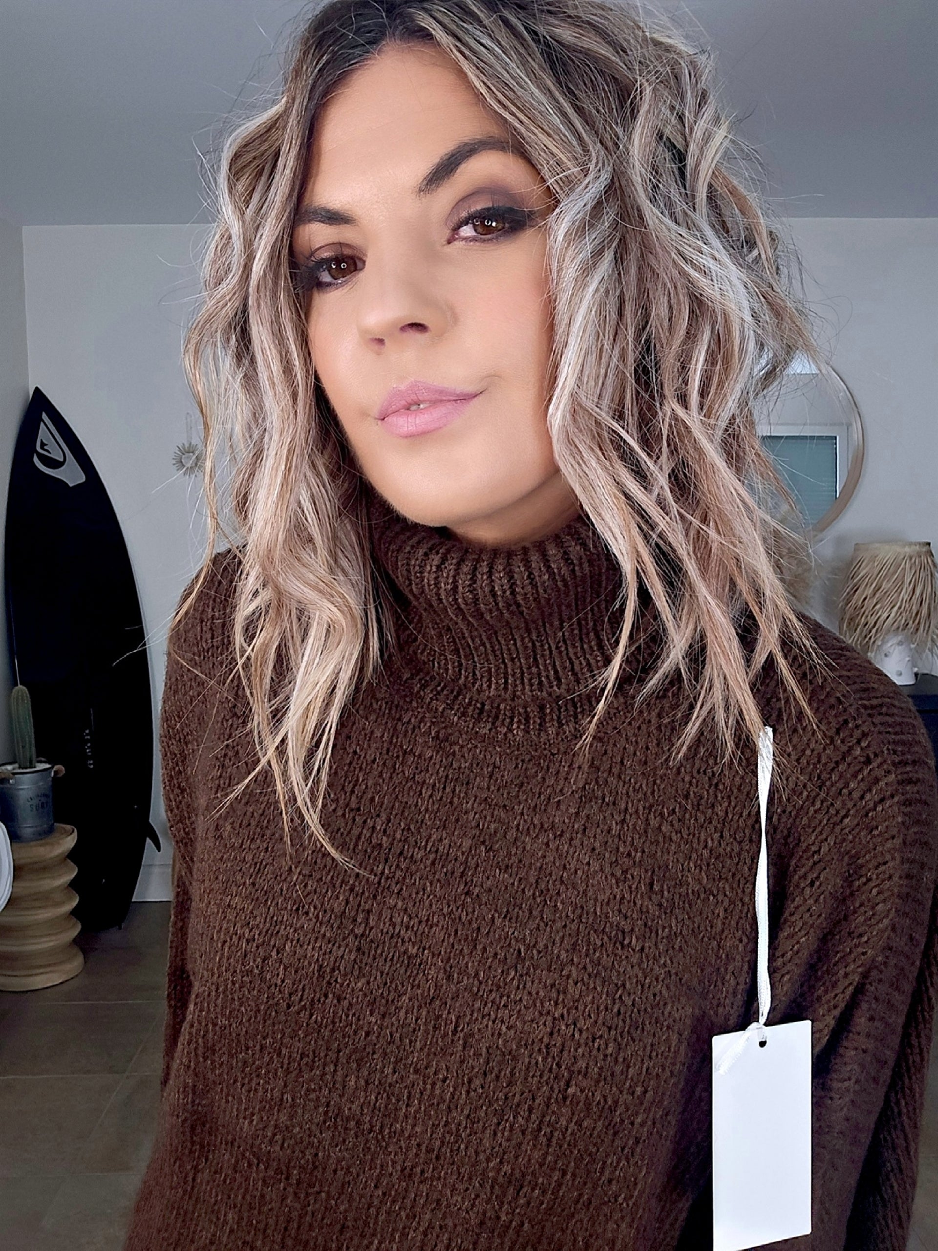 Pull marron longueur asymétrique - 𝐌𝐚𝐫𝐢𝐧𝐚𝟒𝟒𝐟𝐚𝐦𝐢𝐥𝐲