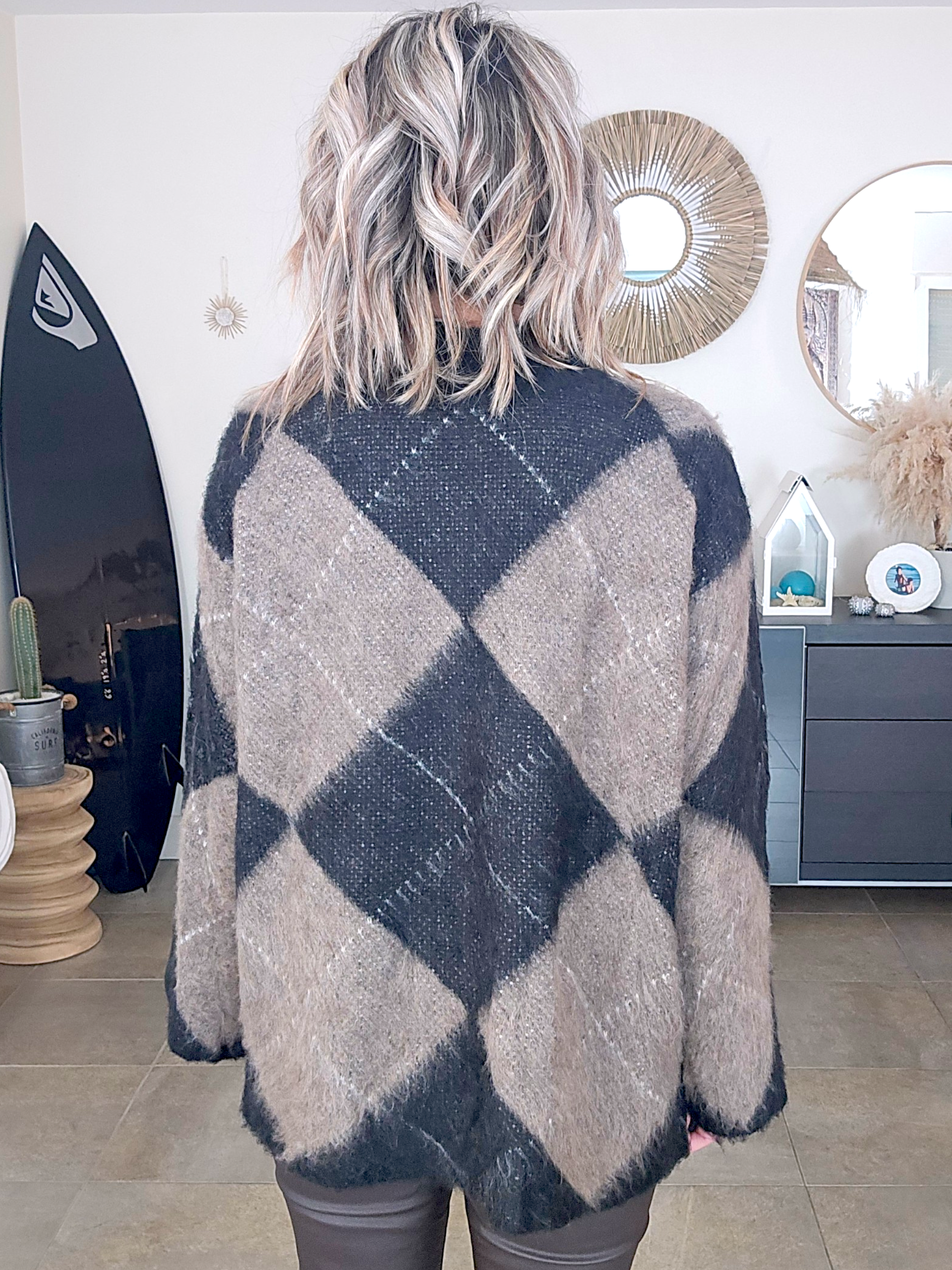 Pull tunique en damier marron taupe - 𝐌𝐚𝐫𝐢𝐧𝐚𝟒𝟒𝐟𝐚𝐦𝐢𝐥𝐲