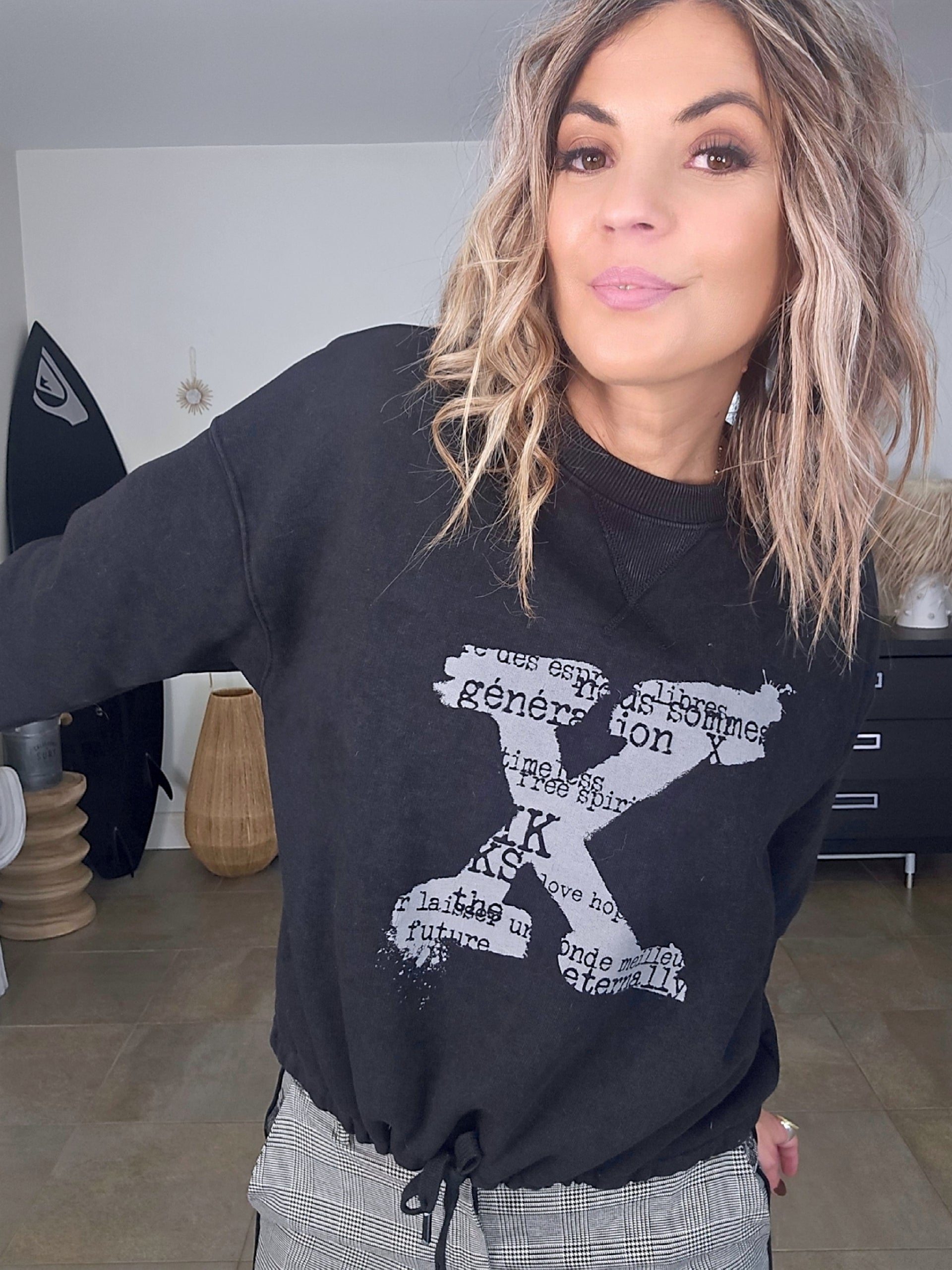 Sweat noir delavé X génération
