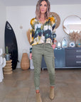 Chemise tie and dye kaki et jaune - 𝐌𝐚𝐫𝐢𝐧𝐚𝟒𝟒𝐟𝐚𝐦𝐢𝐥𝐲