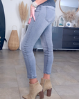 Jean slim fit gris delavé - 𝐌𝐚𝐫𝐢𝐧𝐚𝟒𝟒𝐟𝐚𝐦𝐢𝐥𝐲