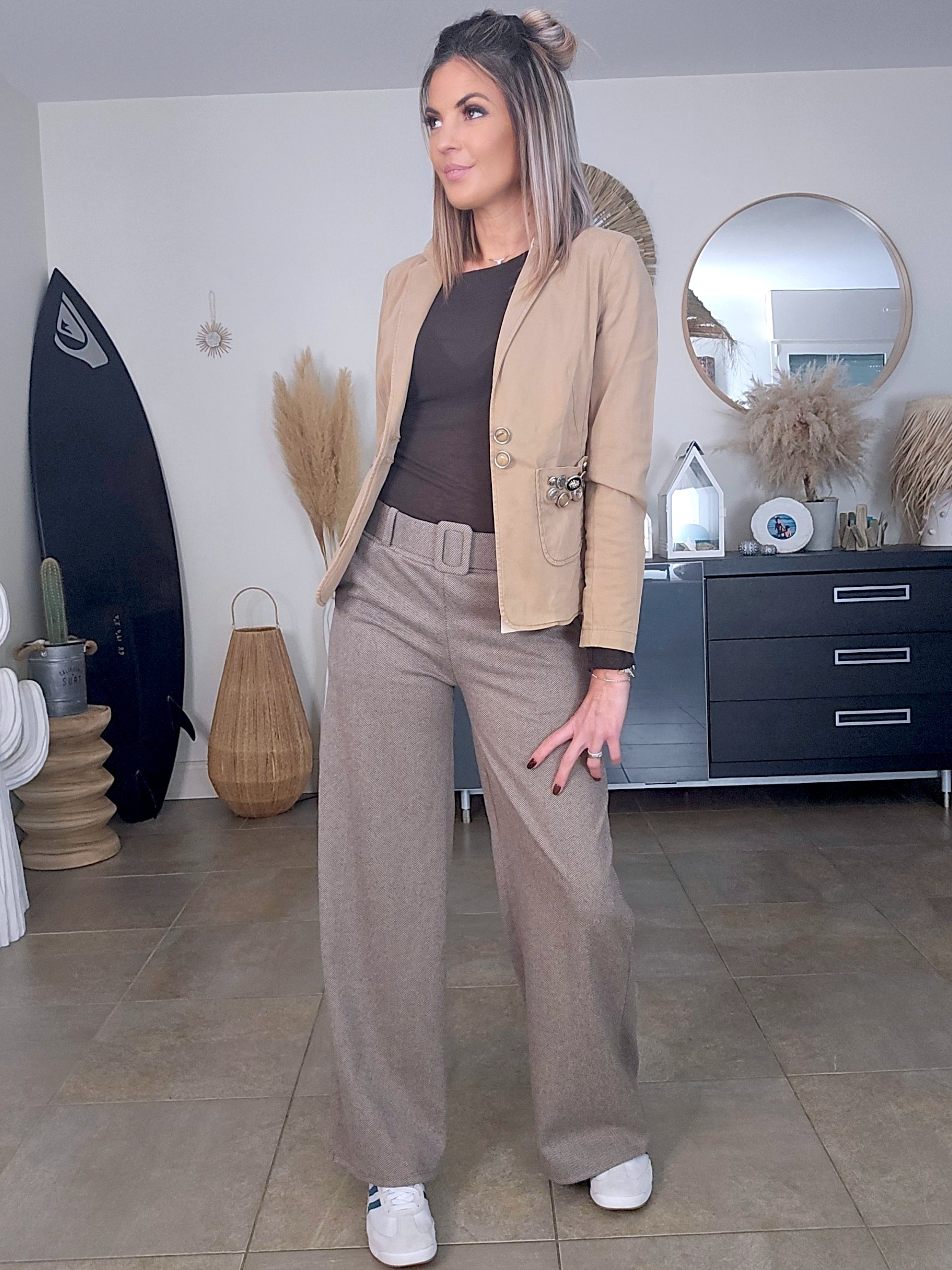 Veste cintrée beige boutons - 𝐌𝐚𝐫𝐢𝐧𝐚𝟒𝟒𝐟𝐚𝐦𝐢𝐥𝐲