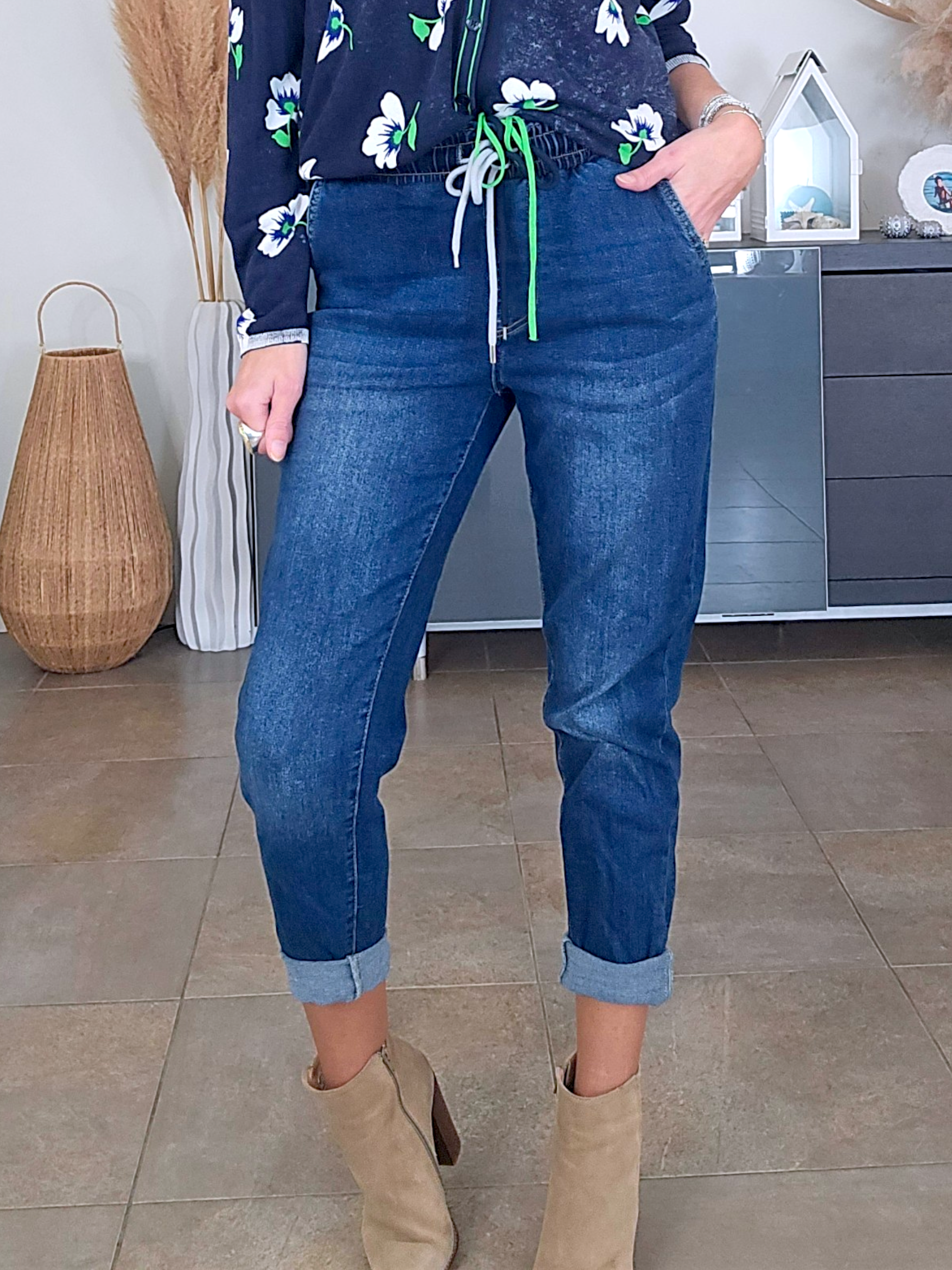 Jean jeeging bleu brut délavé - 𝐌𝐚𝐫𝐢𝐧𝐚𝟒𝟒𝐟𝐚𝐦𝐢𝐥𝐲